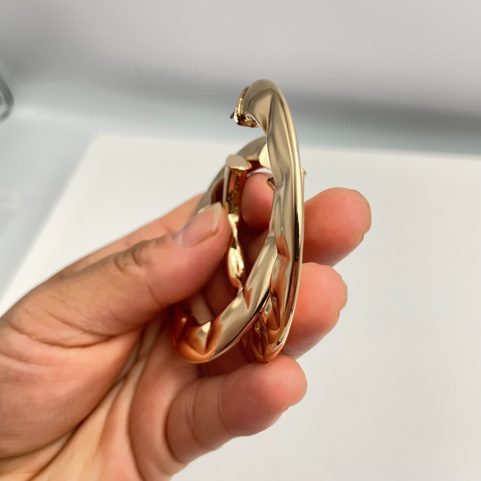 Vintage Y2K Chunky Gold Tone Hammered Hoop Earrings Statement Women's Jewelry - Thumbnail 6