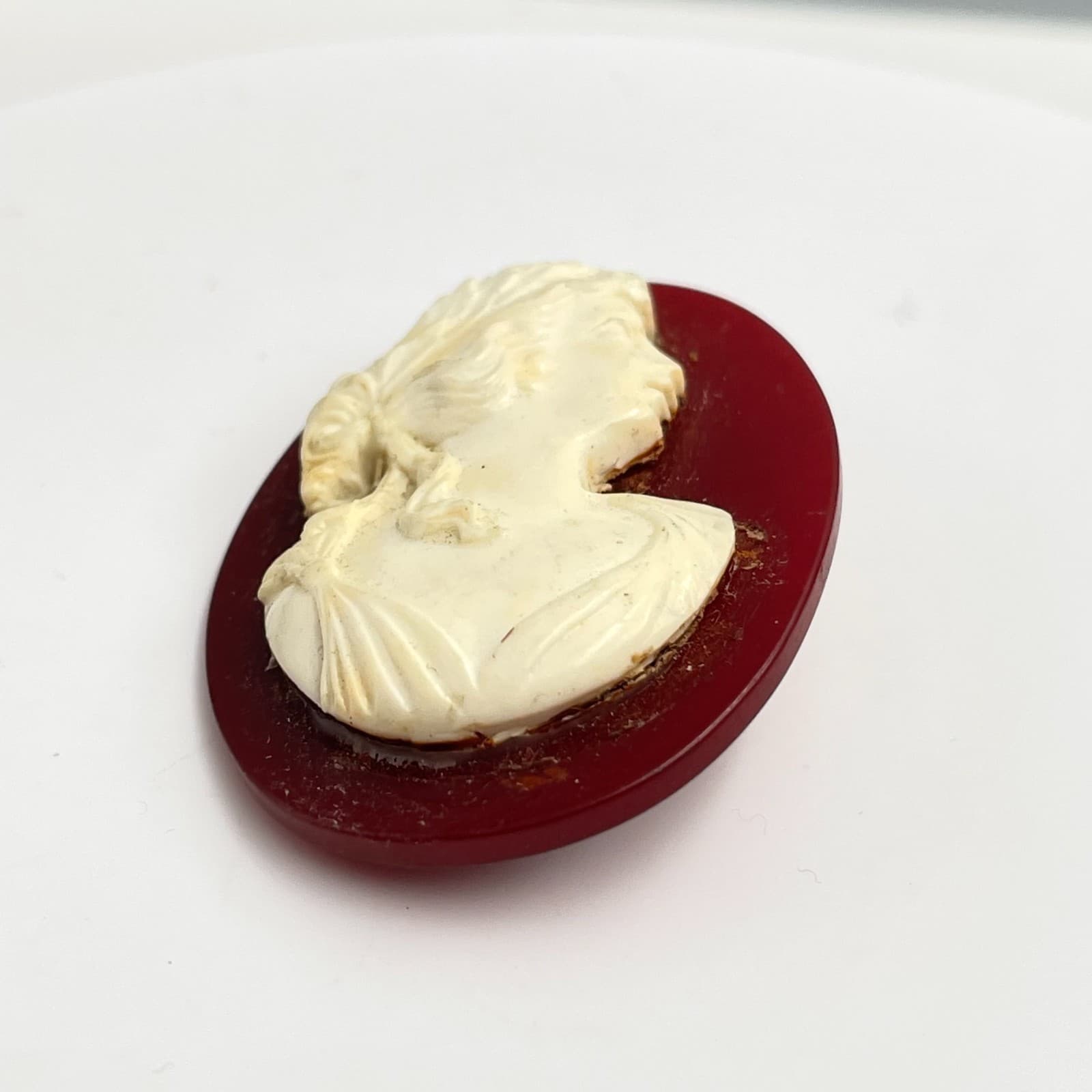 Vintage 80s Cream Cameo Brooch Pin Maiden Portrait Victorian Women's Jewelry - Thumbnail 2