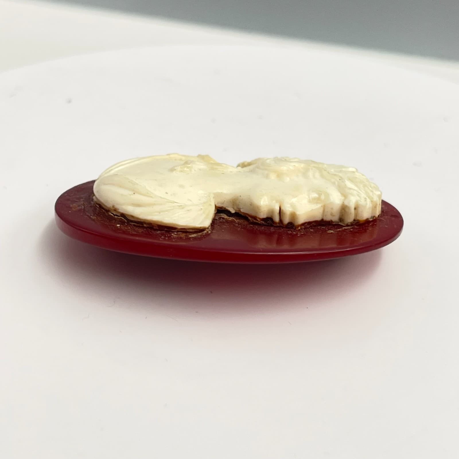 Vintage 80s Cream Cameo Brooch Pin Maiden Portrait Victorian Women's Jewelry - Thumbnail 3