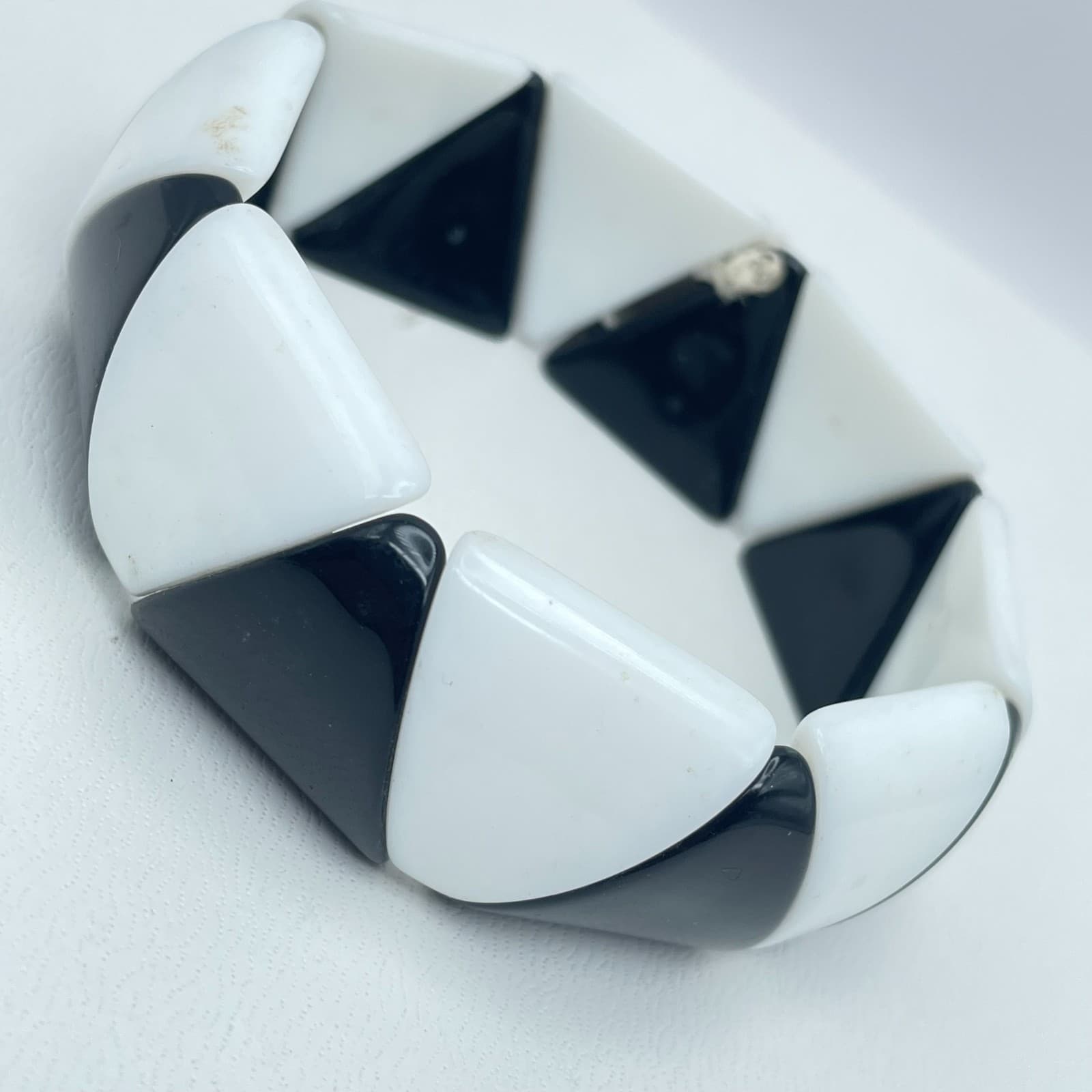 Vintage Y2K Coach Black White Geometric Enamel Bangle Mod Deco Fashion Jewelry - Thumbnail 2