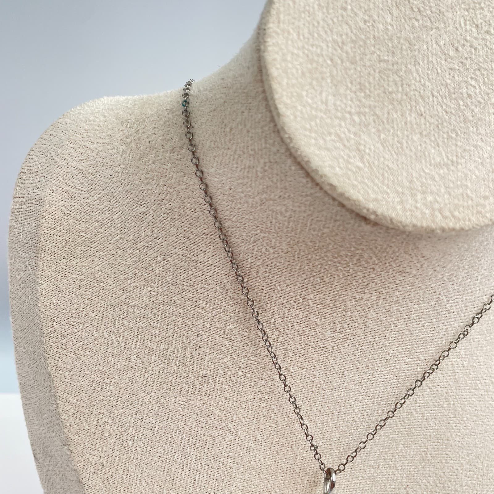 Vintage Y2K Silver Tone Rose Quartz Hexagon Point Pendant Necklace Boho Jewelry - Thumbnail 2