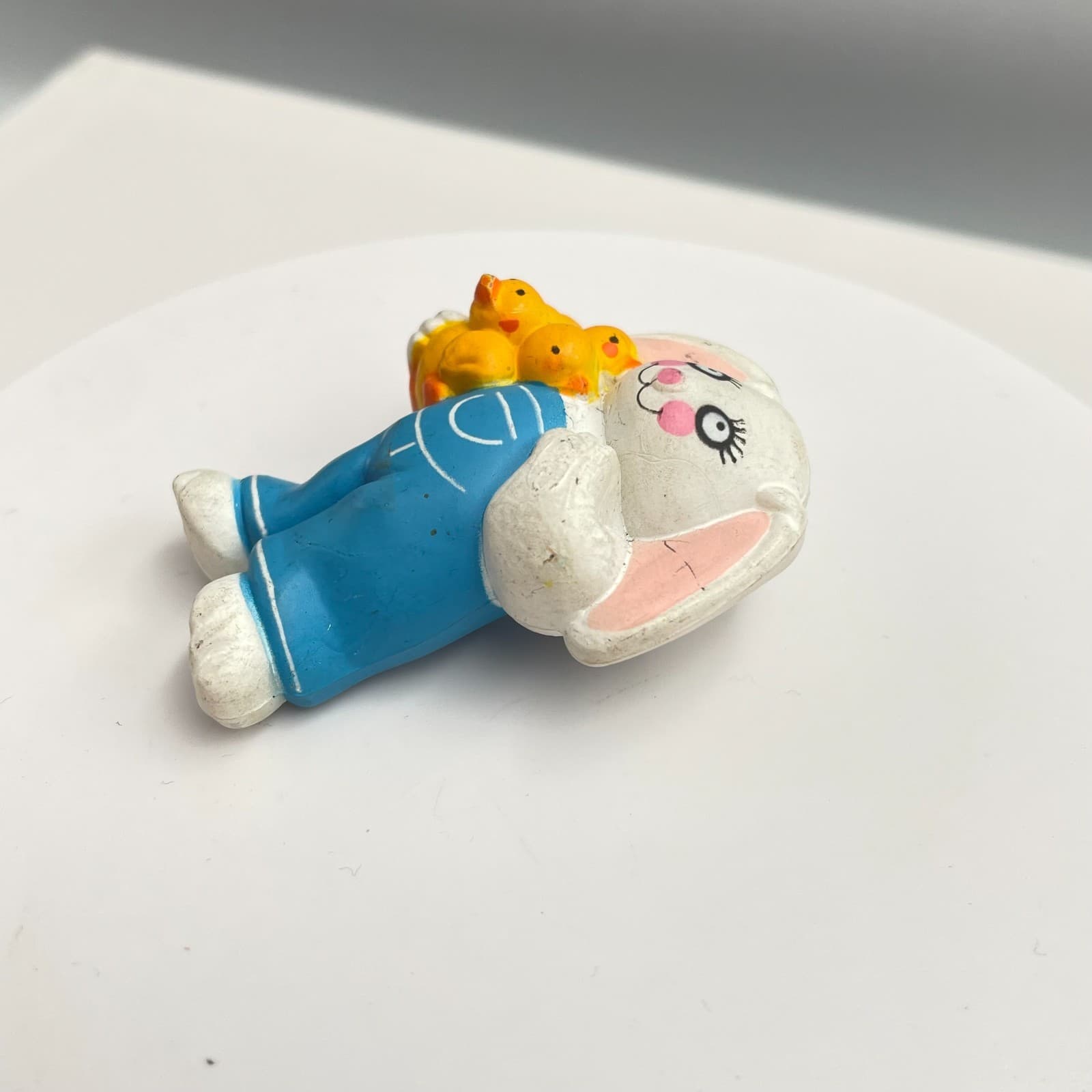 Vintage 90s Easter Unlimited Inc. Bunny Brooch Pin S Lehman 4024 Overalls Chicks - Thumbnail 2