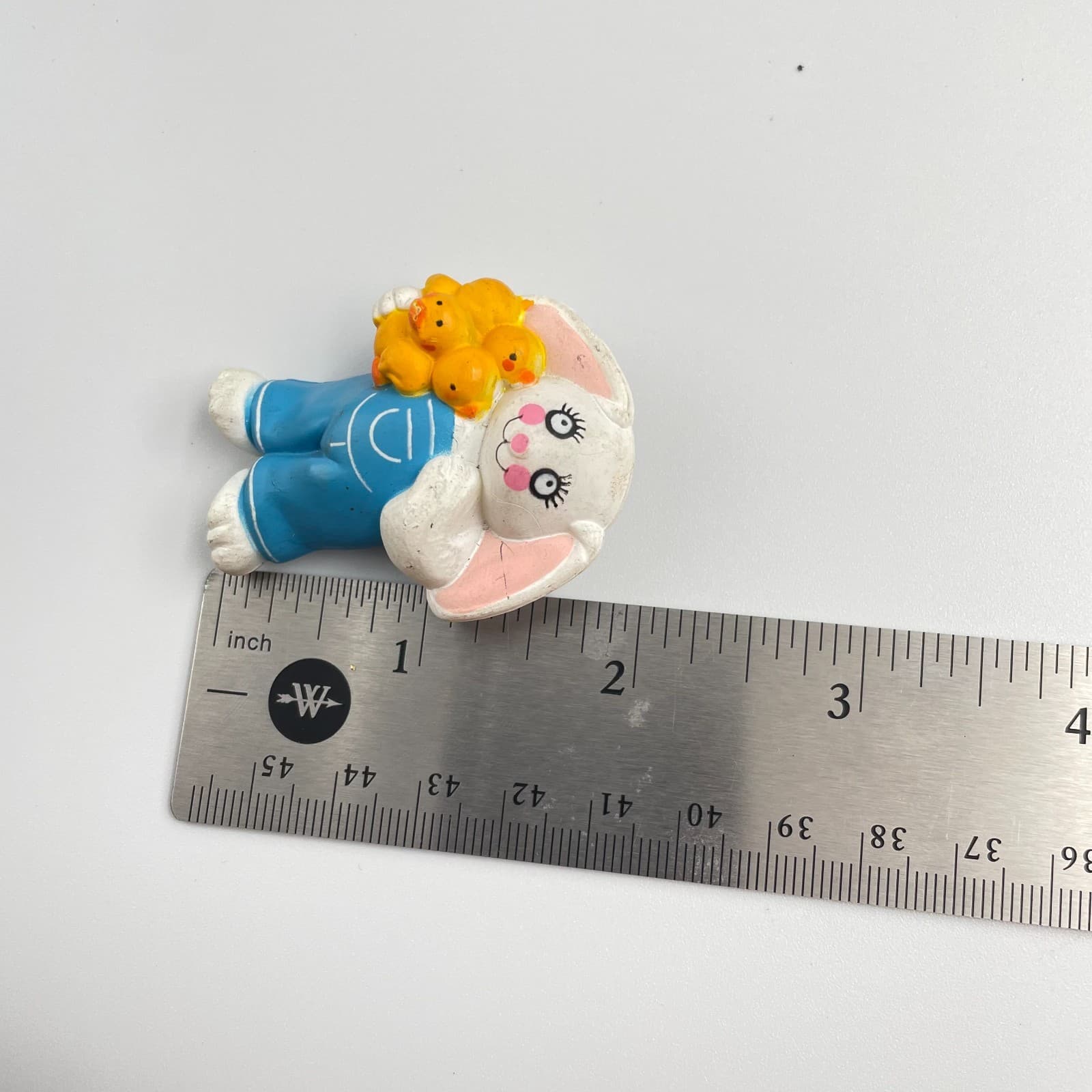 Vintage 90s Easter Unlimited Inc. Bunny Brooch Pin S Lehman 4024 Overalls Chicks - Thumbnail 8