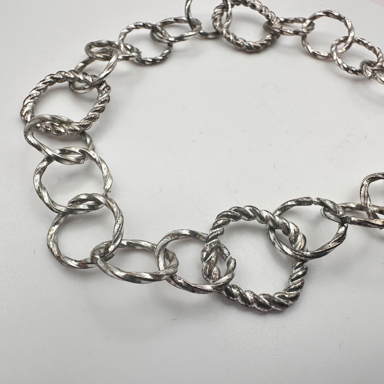 Vintage 80s Silver Tone Hammered Disc Toggle Link Bracelet Boho Texture Jewelry - Thumbnail 3