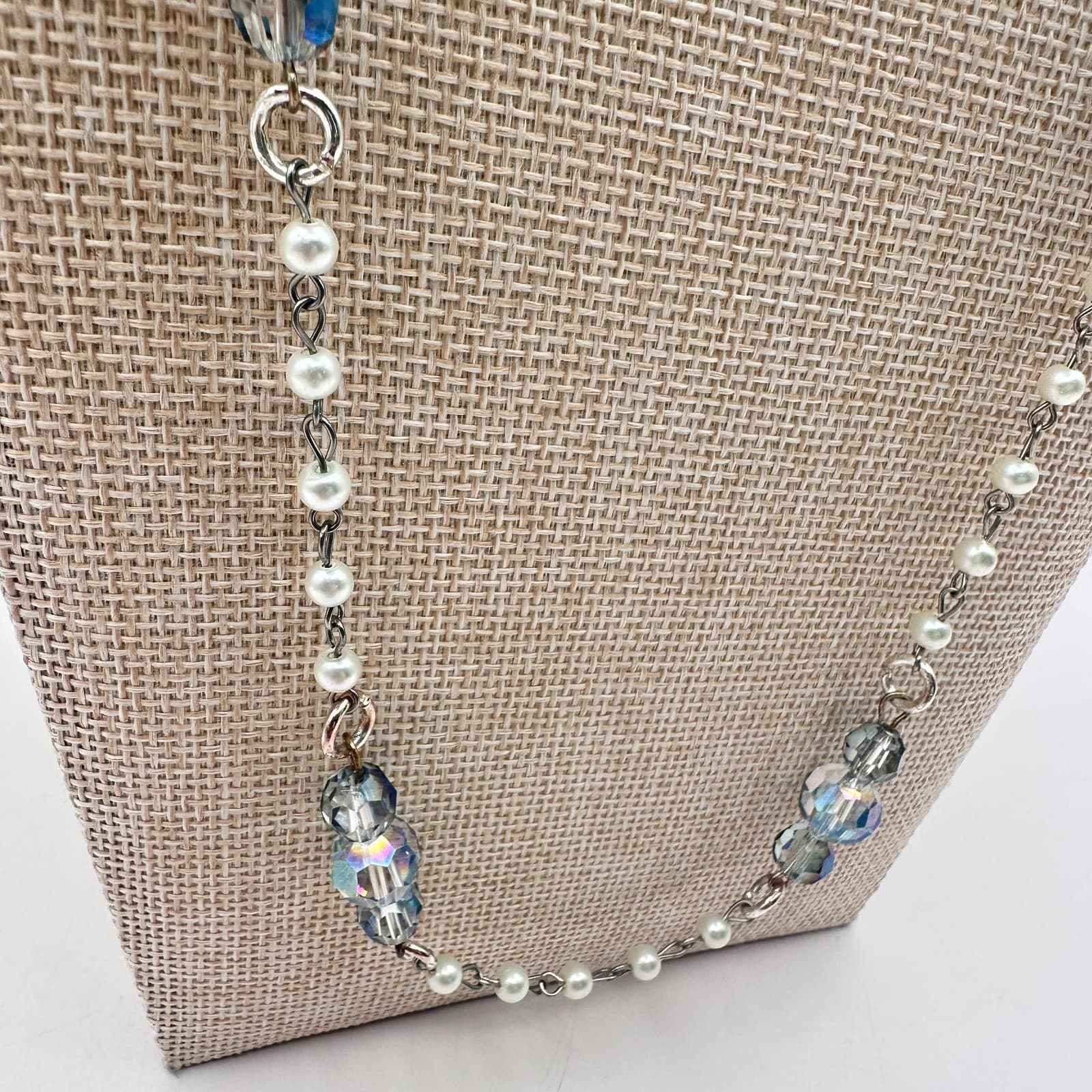 Vintage Y2K White Faux Pearl Blue Glass Beaded Necklace Silver Tone Jewelry - Thumbnail 5