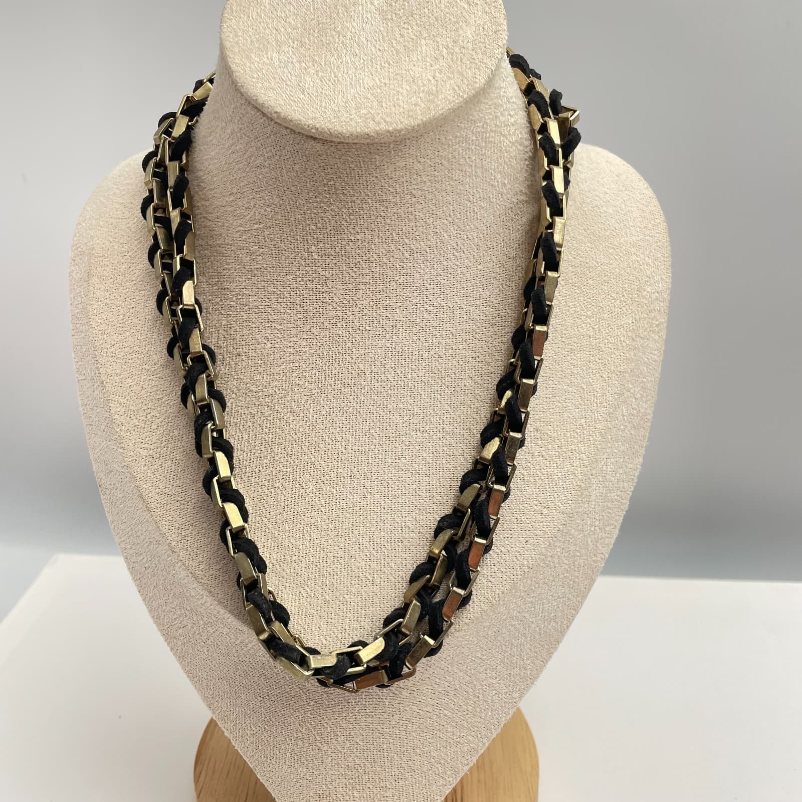 Vintage Y2K Gold Tone Box Link Chain Black Suede Cord Wrap Multi Strand Necklace - Thumbnail 2