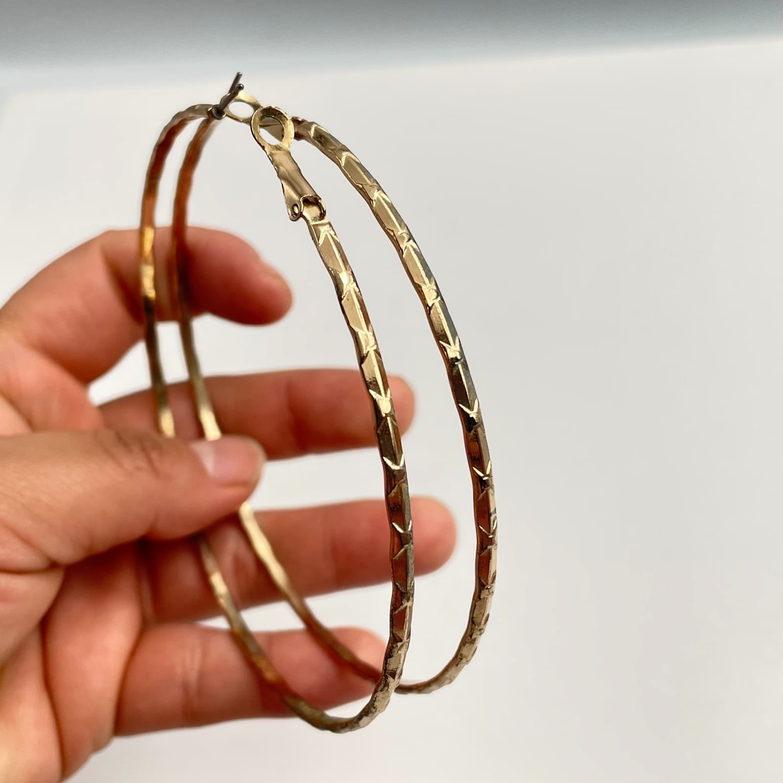 Vintage Y2K Gold/Silver Tone Huge Hoop Earrings Set 2 Pairs Fashion Jewelry - Thumbnail 6