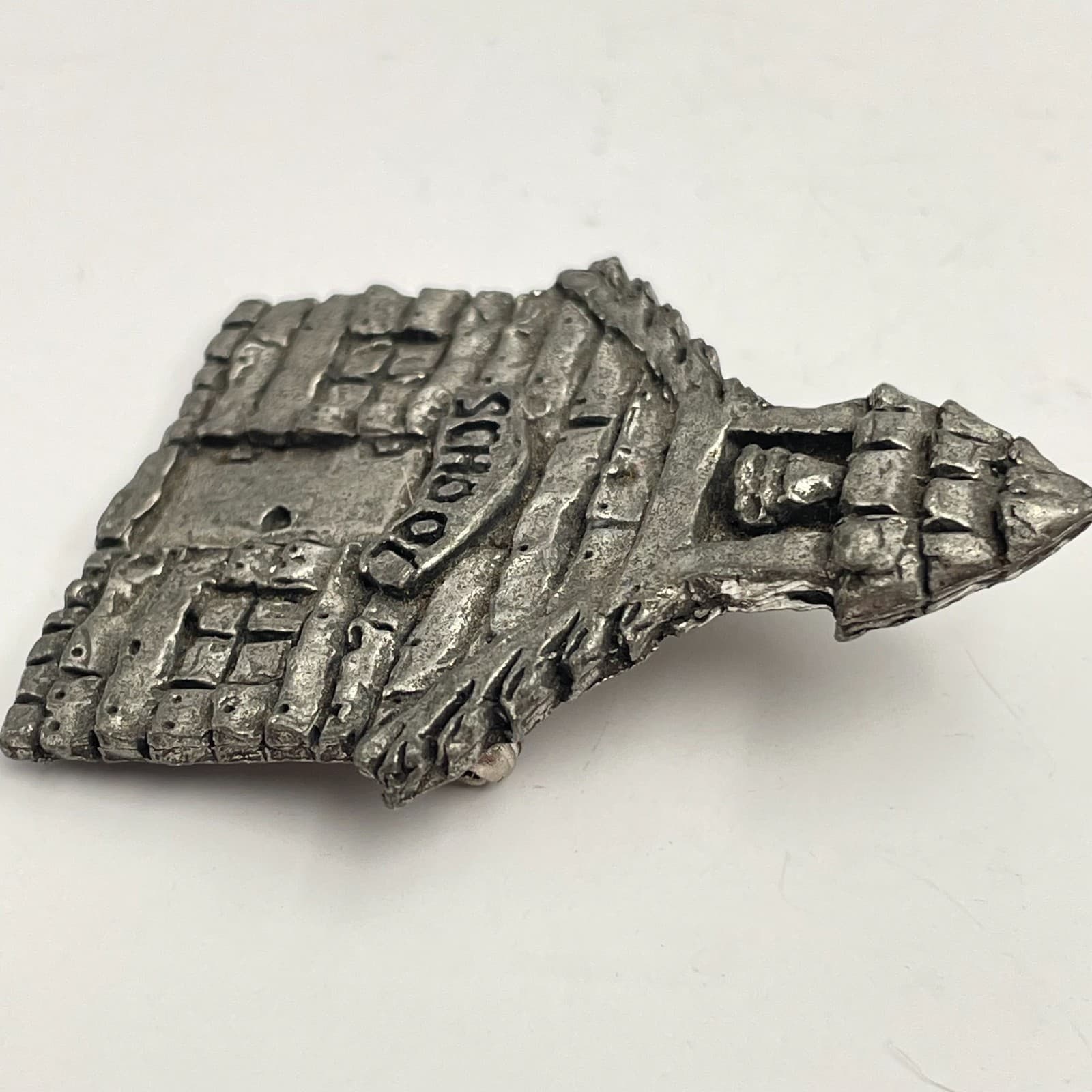 Vintage 80s 90s Sheridan Fine Pewter School House Brooch Pin Classic Jewelry - Thumbnail 3