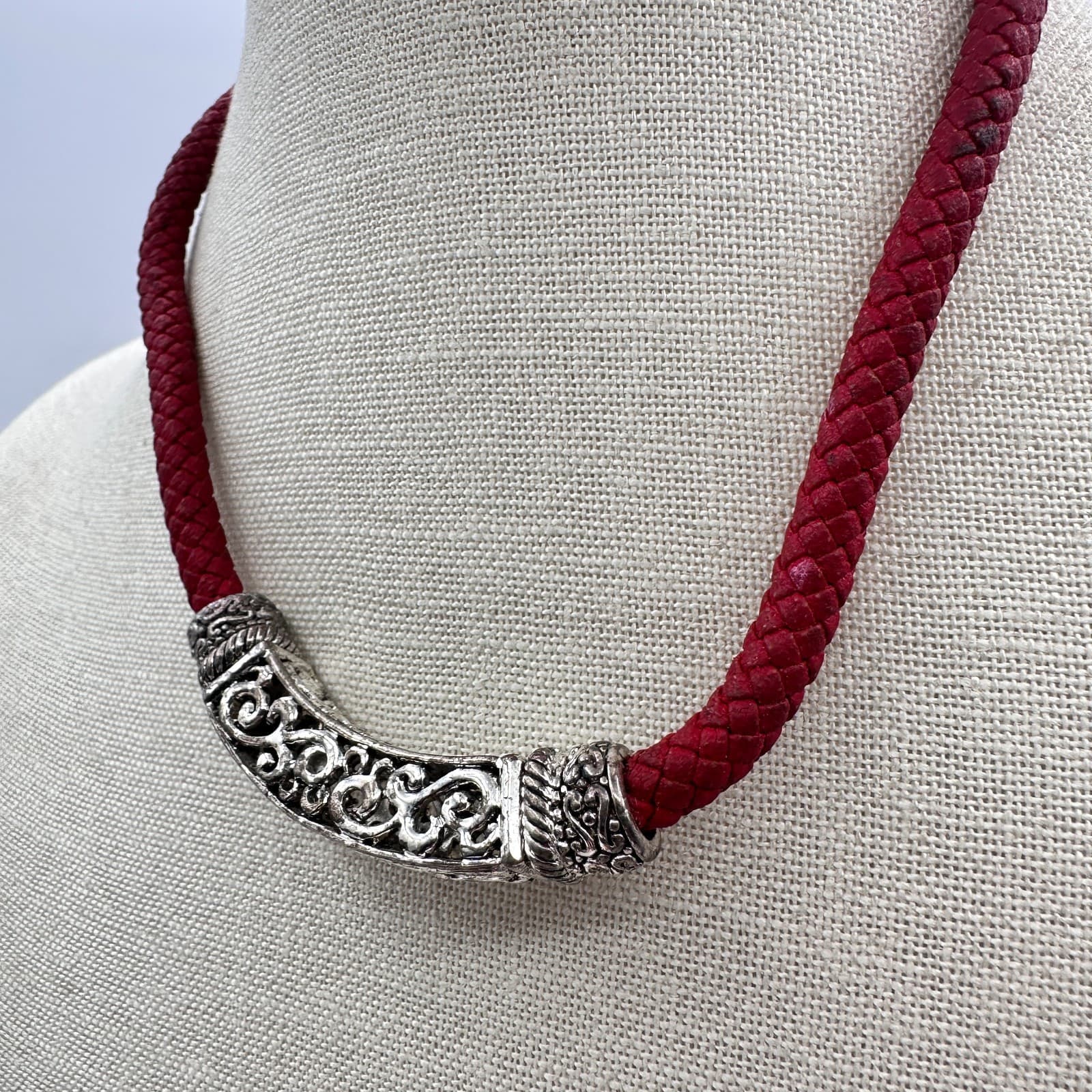 Vintage 90s Red Braided Cord Necklace Silver Tone Filigree Slide Pendant Boho - Thumbnail 5