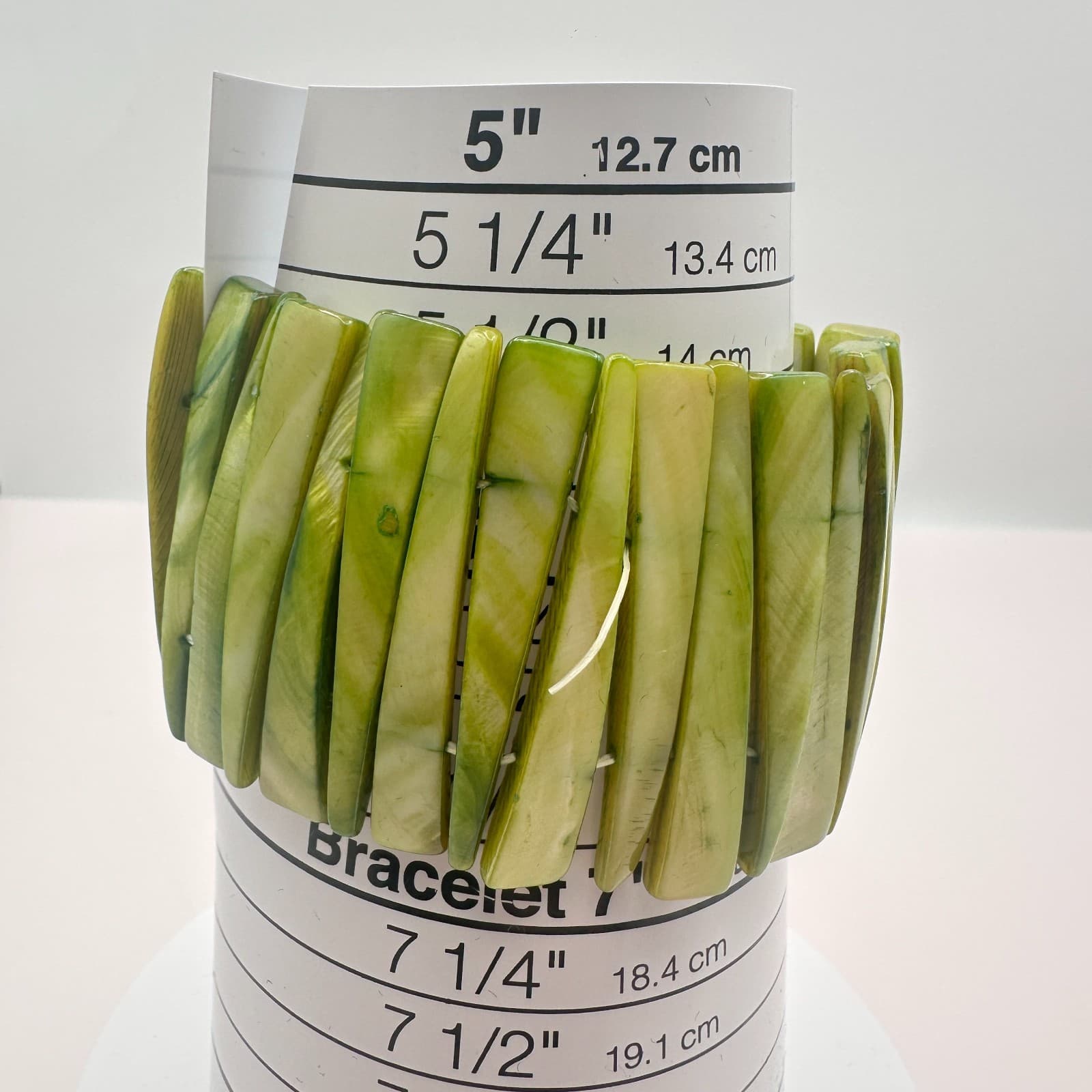 Vintage Y2K Green Mother of Pearl Shell Stretch Cuff Bracelet Women's Jewelry - Thumbnail 7