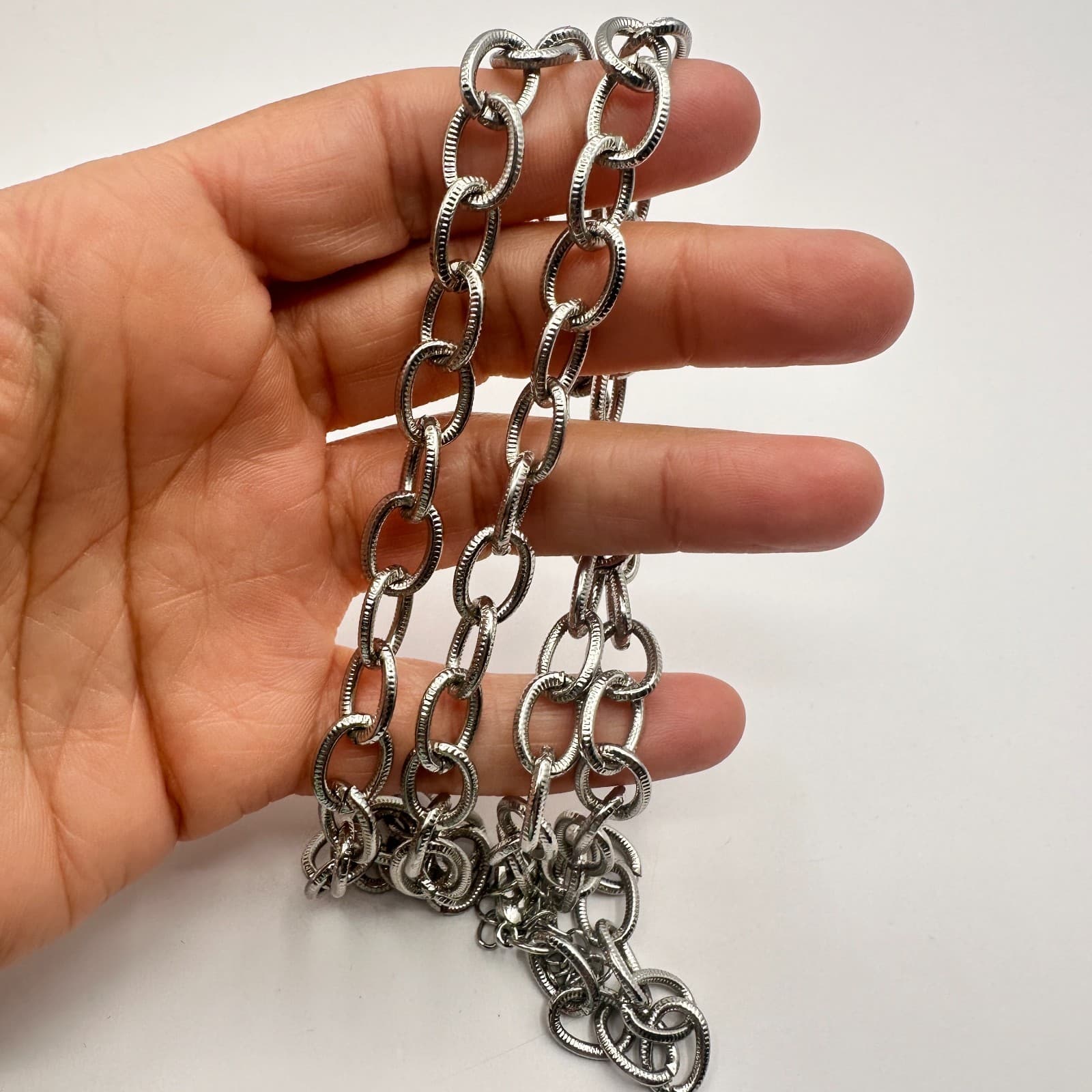 Vintage Y2K Silver Tone Oval Link Chain Long Layering Necklace Classic Jewelry - Thumbnail 7