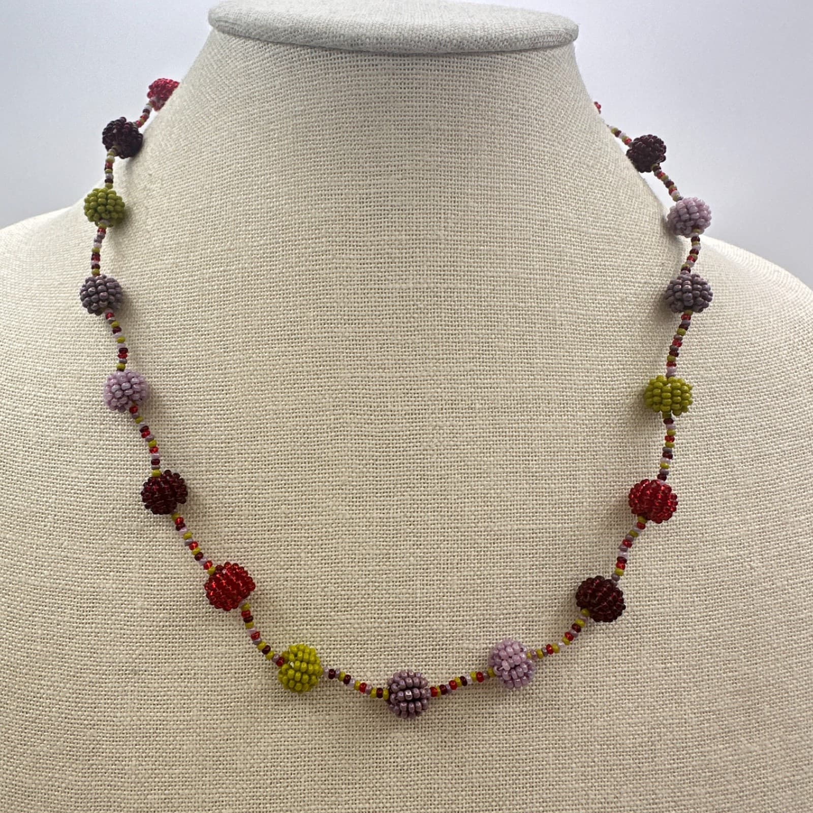 Vintage 90s Glass Seed Bead Cluster Necklace Boho Berry Classic Fashion Jewelry - Thumbnail 5