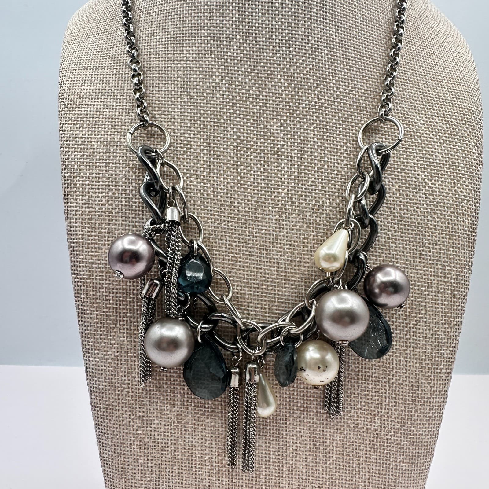 Vintage Y2K Cream Grey Faux Pearl Glass Bead Tassel Necklace Silver Tone Jewelry - Thumbnail 2