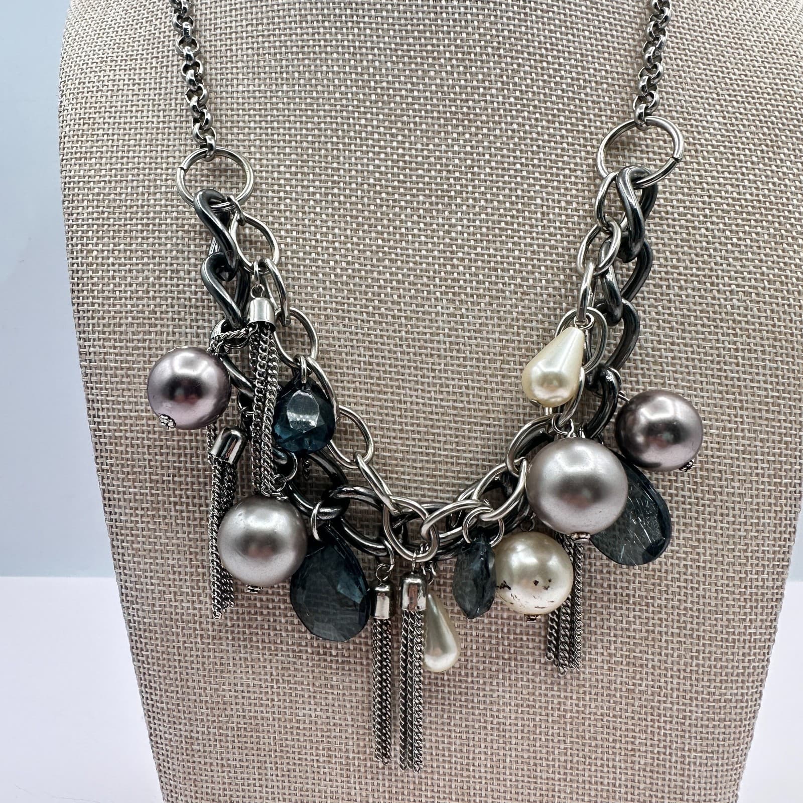 Vintage Y2K Cream Grey Faux Pearl Glass Bead Tassel Necklace Silver Tone Jewelry - Thumbnail 5