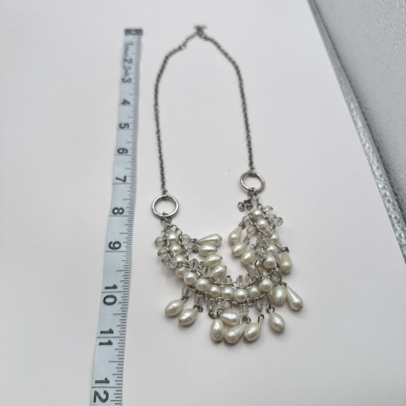 Vintage 90s Silver Tone Faux Pearl & Glass Bib Necklace White Teardrop Fringe - Thumbnail 9