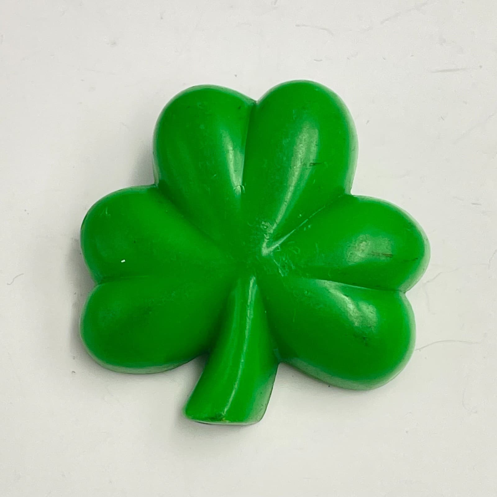 Vintage 80s Hallmark Patrick's Day Pin Shamrock Clover Hearts Smile Face Jewelry - Thumbnail 3