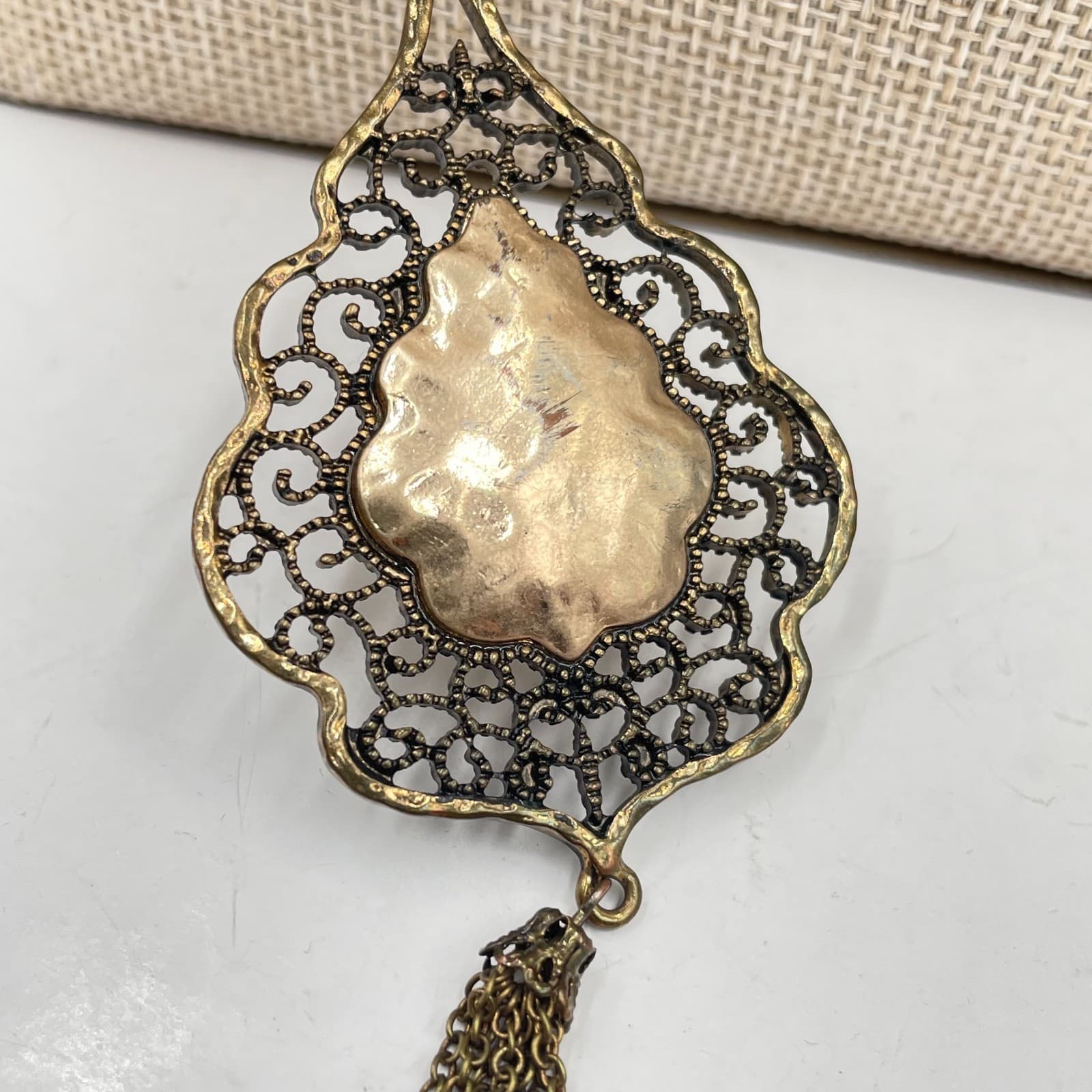 Vintage Boho Filigree Pendant Necklace Antiqued Gold Tone Long Chain Tassel 30" - Thumbnail 3