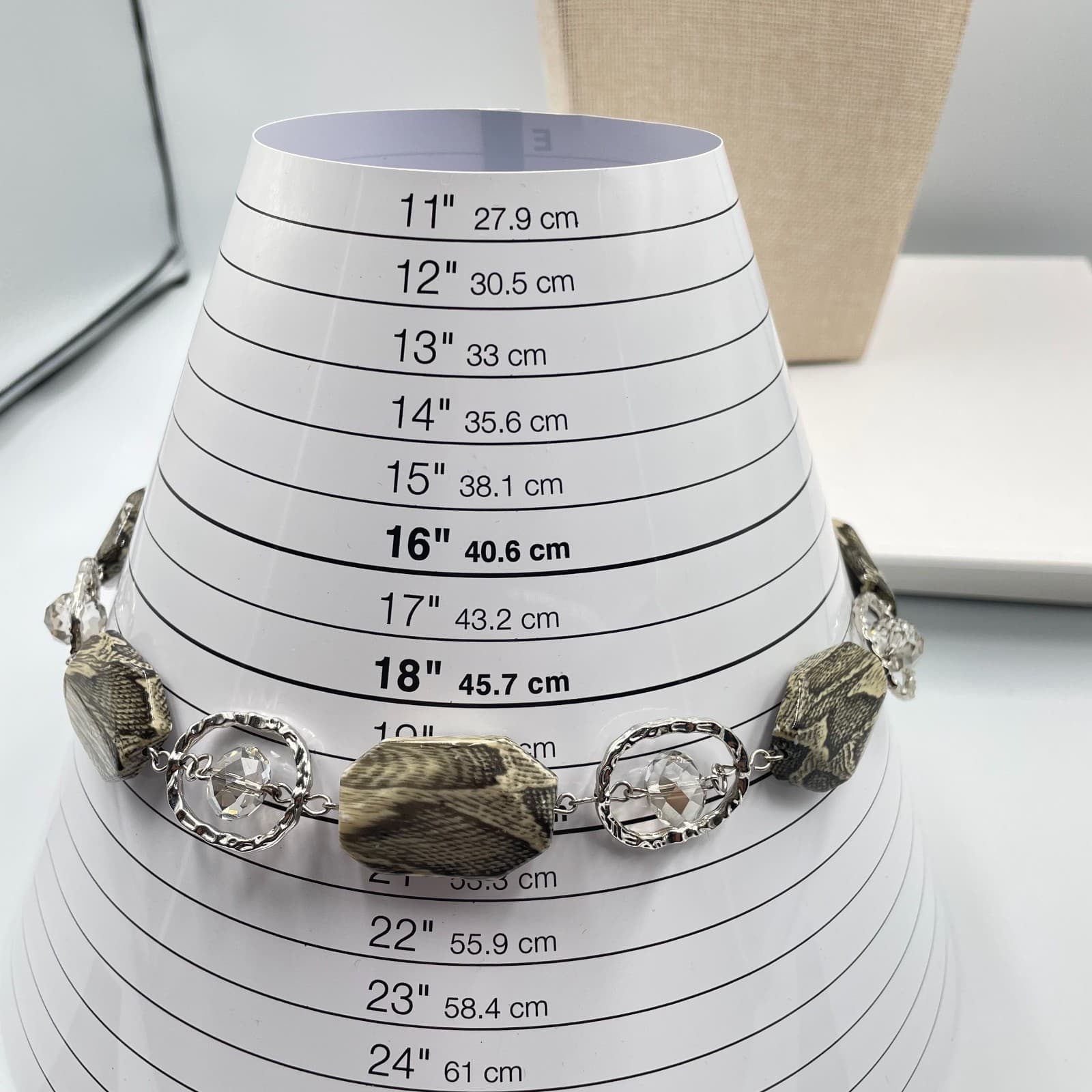 VTG Silver Tone Snakeskin Print Resin Statement Necklace Chunky Crystal Beaded - Thumbnail 8