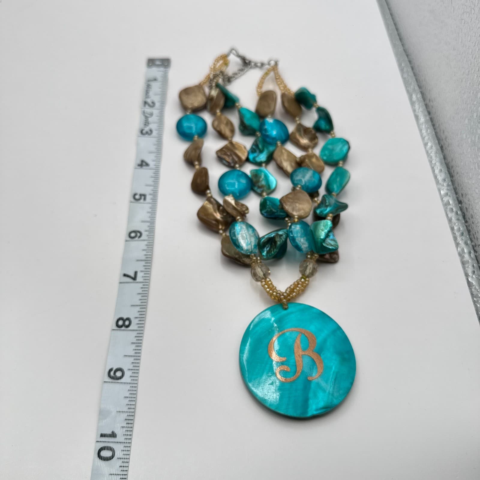 Vintage 90s Initial B Shell Pendant Statement Necklace Brown Glass Bead Jewelry - Thumbnail 8