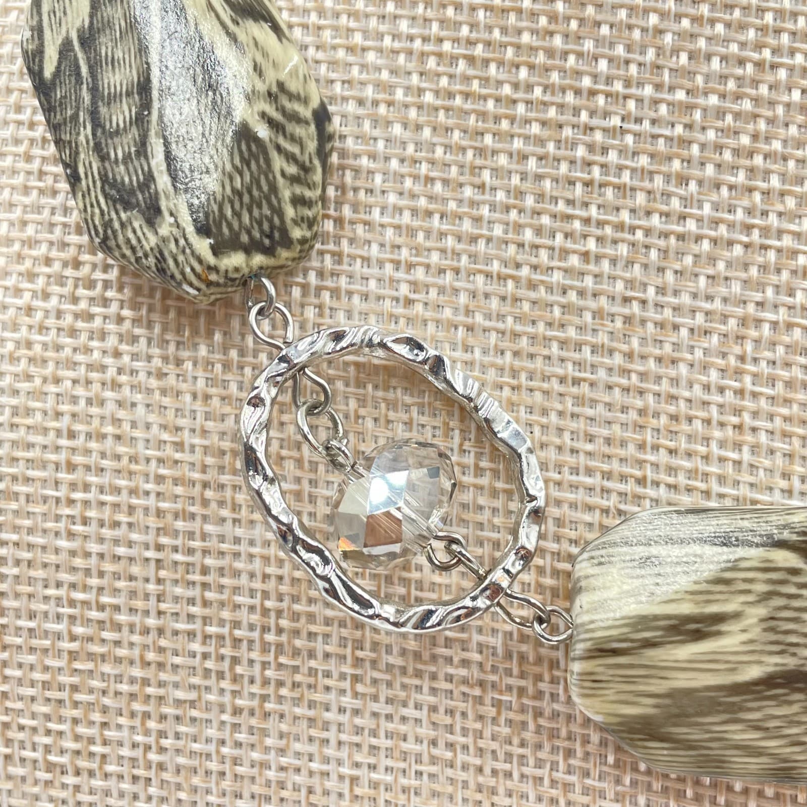 VTG Silver Tone Snakeskin Print Resin Statement Necklace Chunky Crystal Beaded - Thumbnail 3