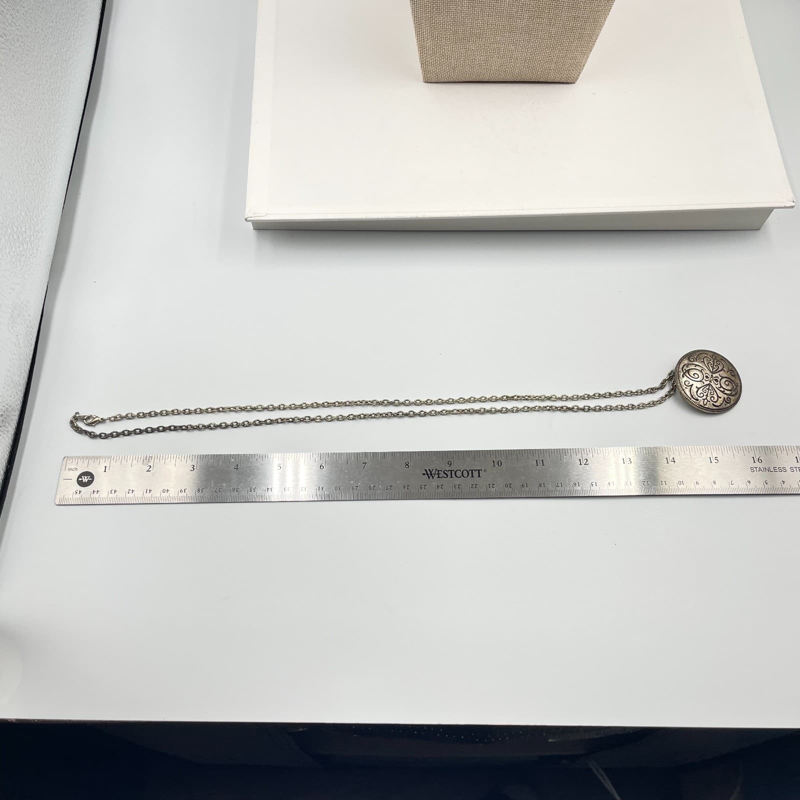 Vintage Silver Tone Medallion Necklace Round Boho Scroll Filigree Pendant Large - Thumbnail 7