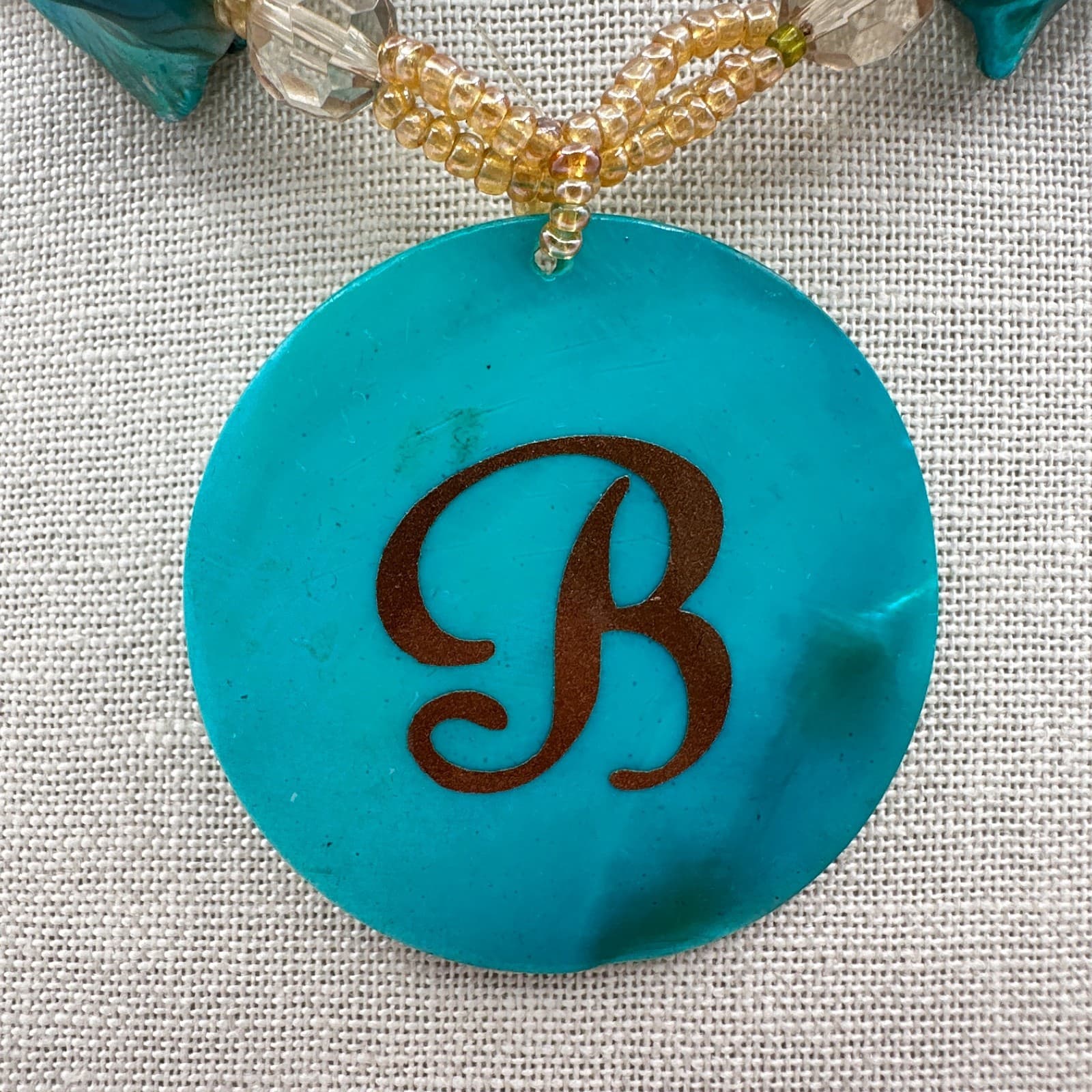 Vintage 90s Initial B Shell Pendant Statement Necklace Brown Glass Bead Jewelry - Thumbnail 2