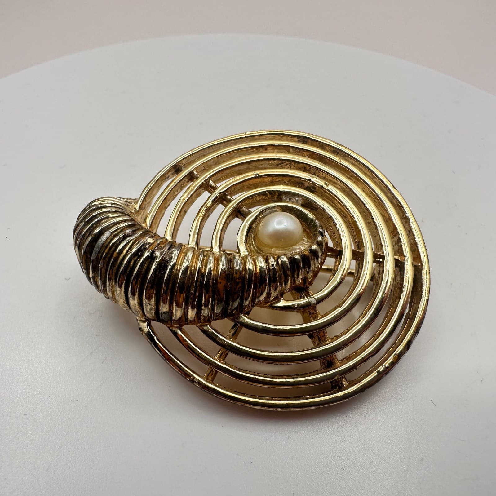Vintage 60s Gold Tone Spiral Brooch Faux Pearl Accent Ribbed Accessory Jewelry - Image 1