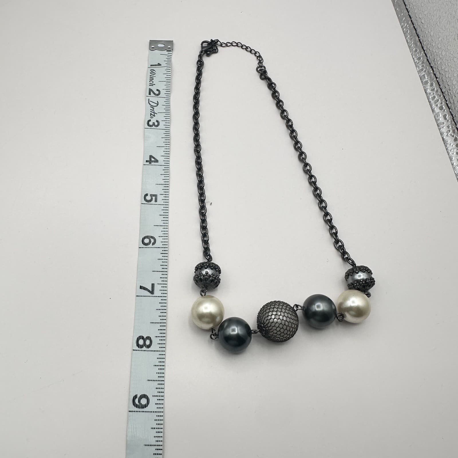 Vintage Y2K White Black Faux Pearl Beaded Statement Necklace Classic Jewelry - Thumbnail 7