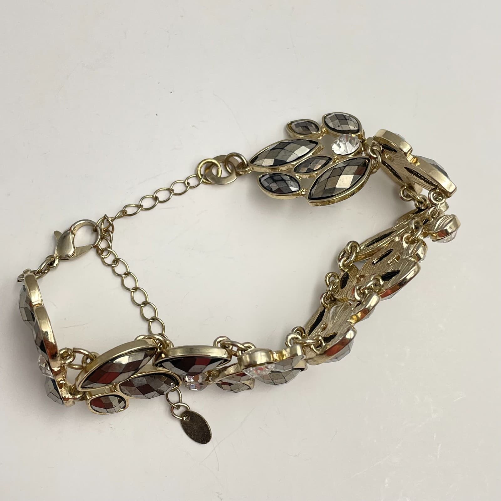 Vintage 80s Gold Tone Sky Gray Marquise Rhinestone Link Bracelet Cluster Jewelry - Thumbnail 2