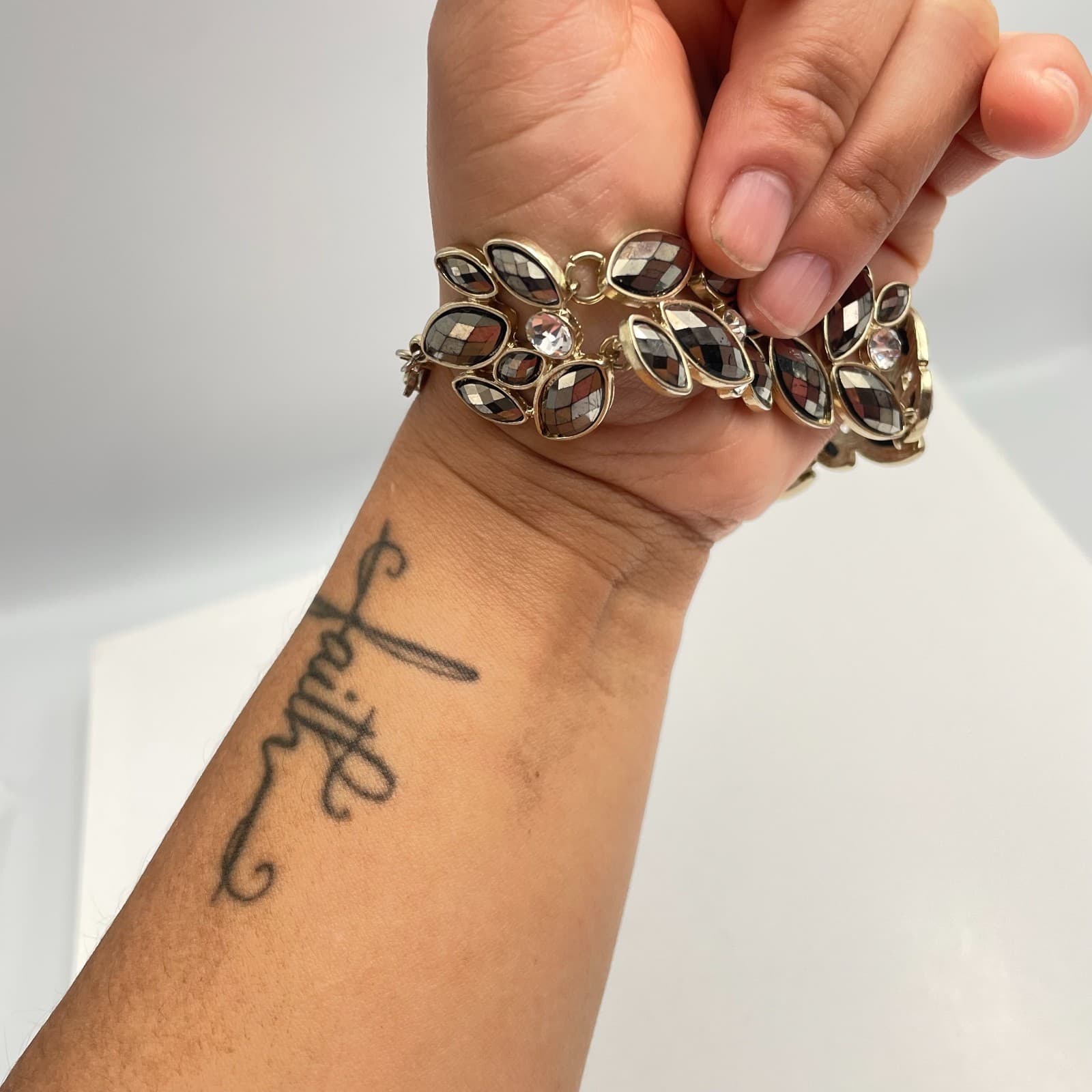 Vintage 80s Gold Tone Sky Gray Marquise Rhinestone Link Bracelet Cluster Jewelry - Thumbnail 8