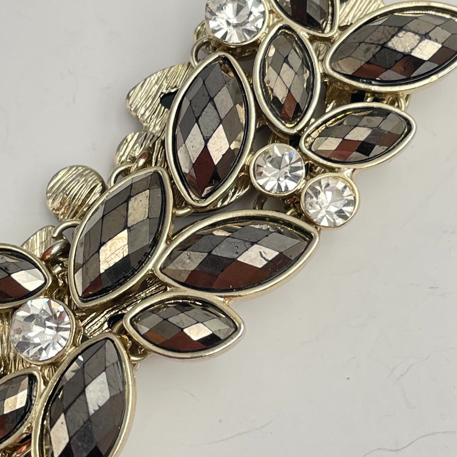 Vintage 80s Gold Tone Sky Gray Marquise Rhinestone Link Bracelet Cluster Jewelry - Thumbnail 4