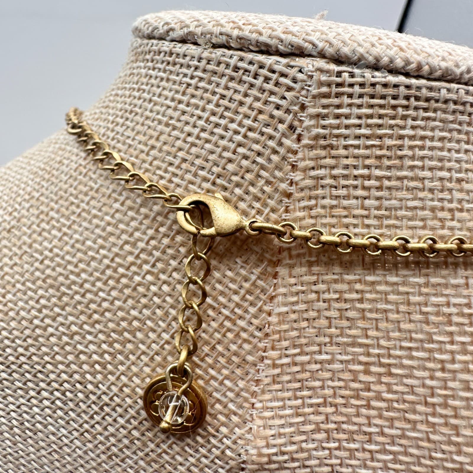 Vintage Y2K Gold Tone Amber Rhinestone Pendant Necklace Women's Classic Jewelry - Thumbnail 7