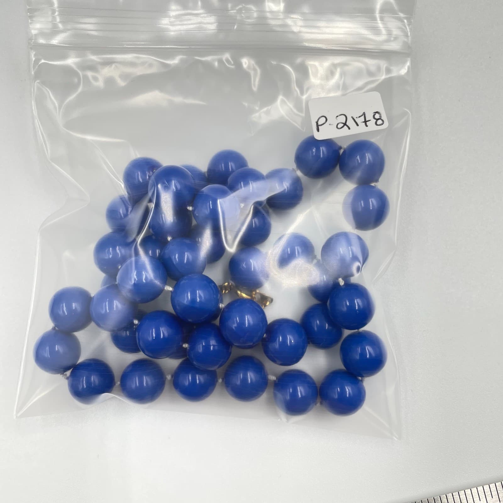 Vintage Royal Blue Chunky Bead Necklace High Shine Mod Statement Jewelry Gold - Thumbnail 8