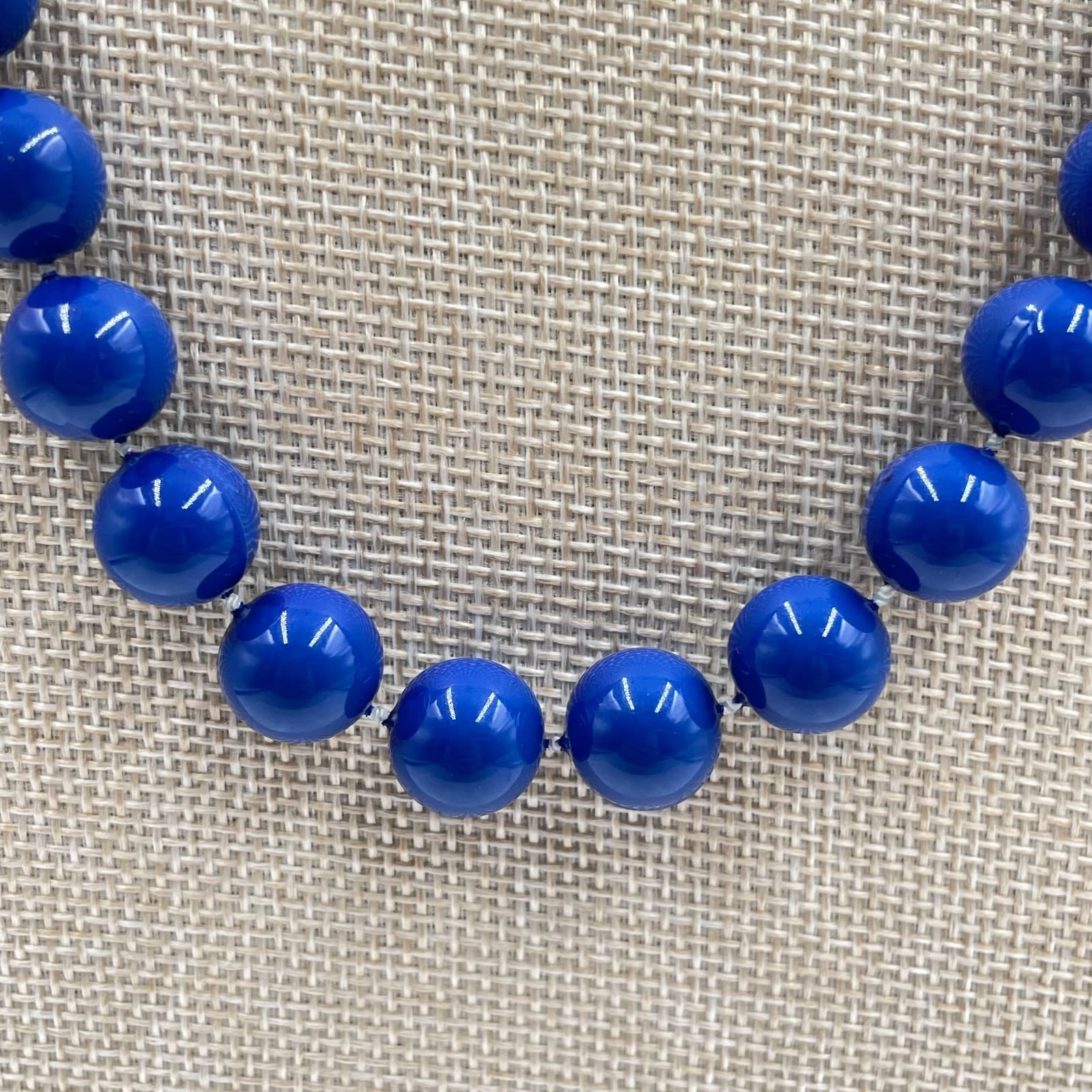 Vintage Royal Blue Chunky Bead Necklace High Shine Mod Statement Jewelry Gold - Thumbnail 4