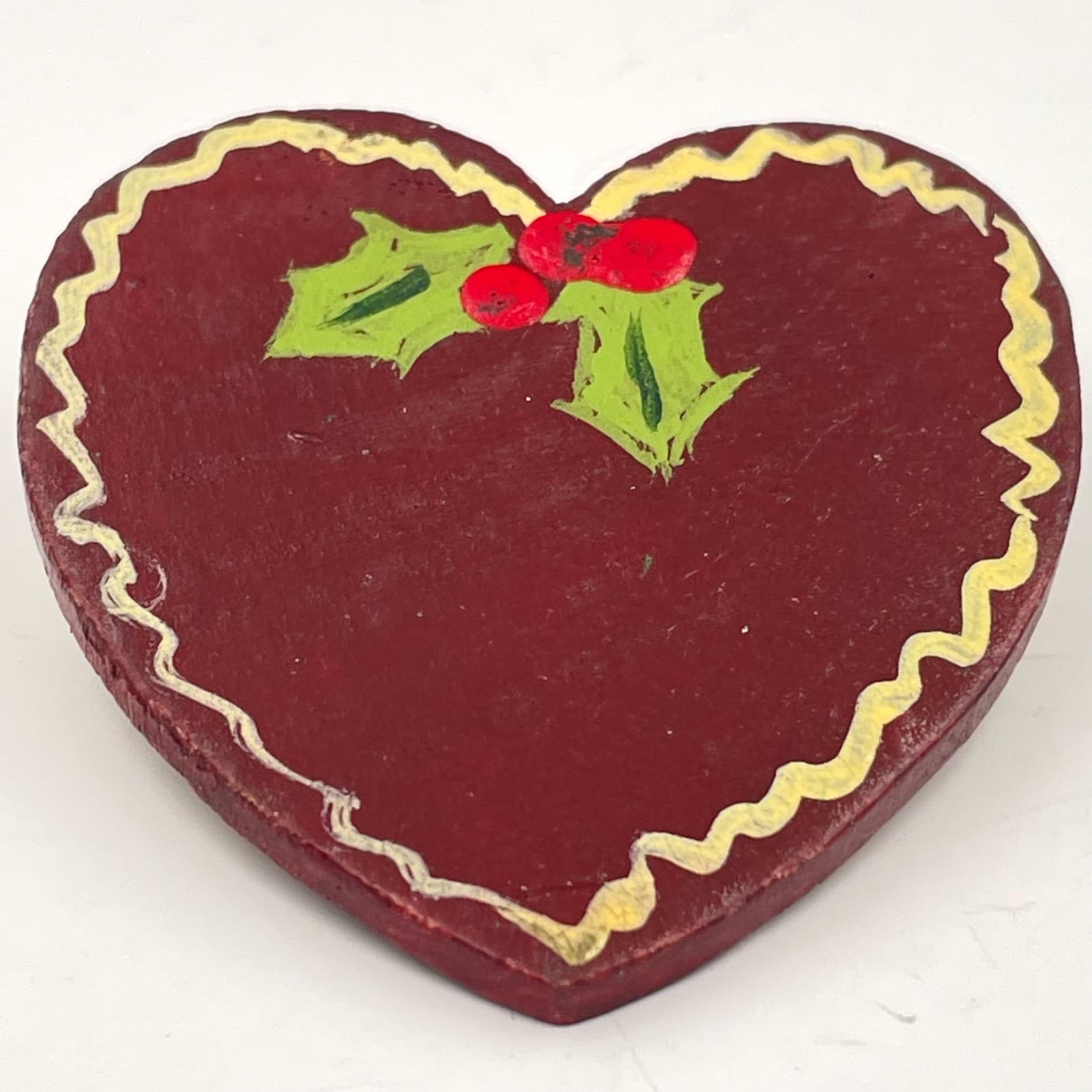 Vintage 80s Hand Painted Wooden Heart Christmas Ornament Holly Berries Jewelry - Thumbnail 2