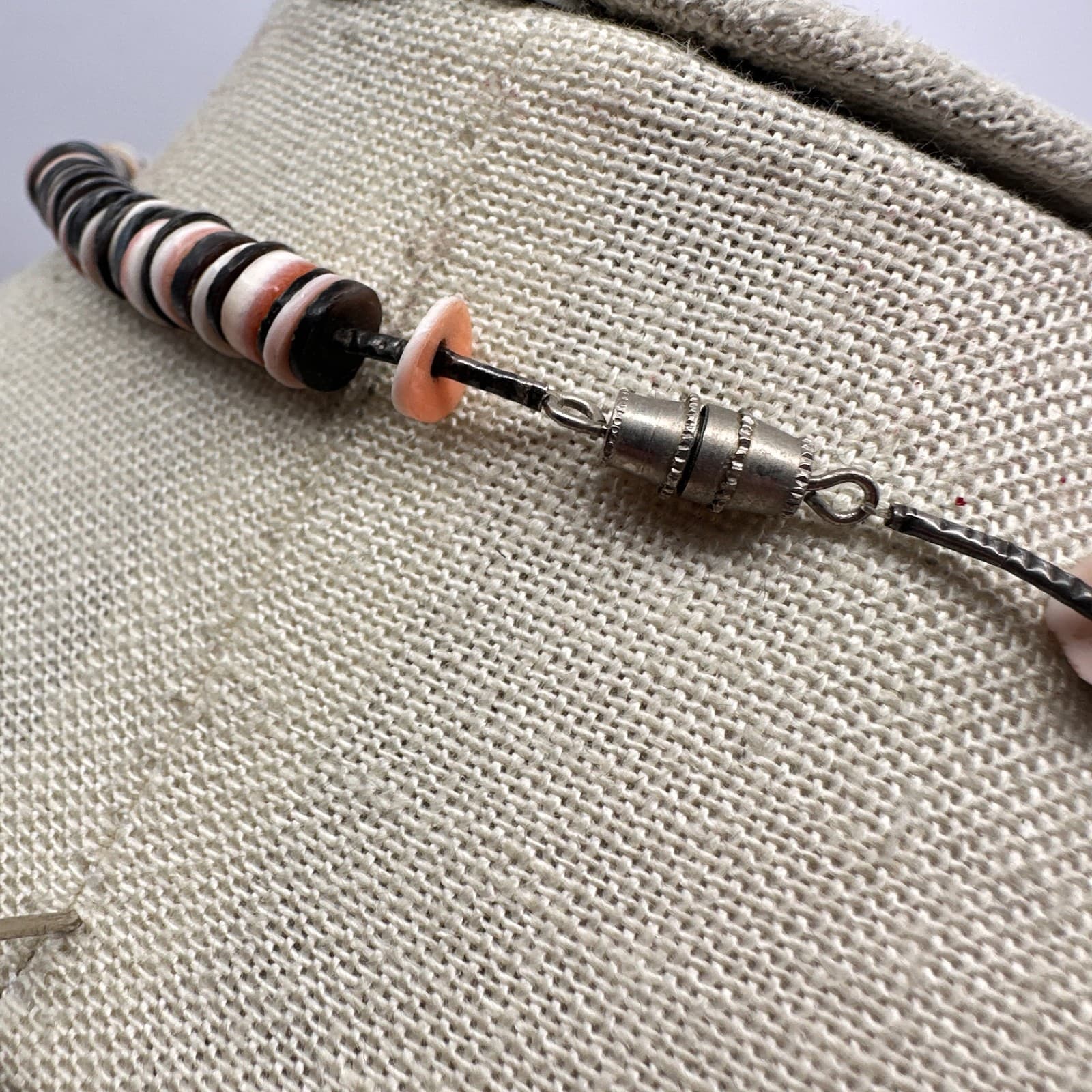 Vintage 70s Heishe Shell Necklace Choker Boho Tribal Fashion Women's Jewelry - Thumbnail 5