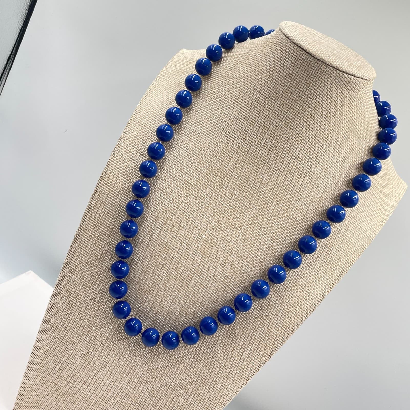 Vintage Royal Blue Chunky Bead Necklace High Shine Mod Statement Jewelry Gold - Thumbnail 5