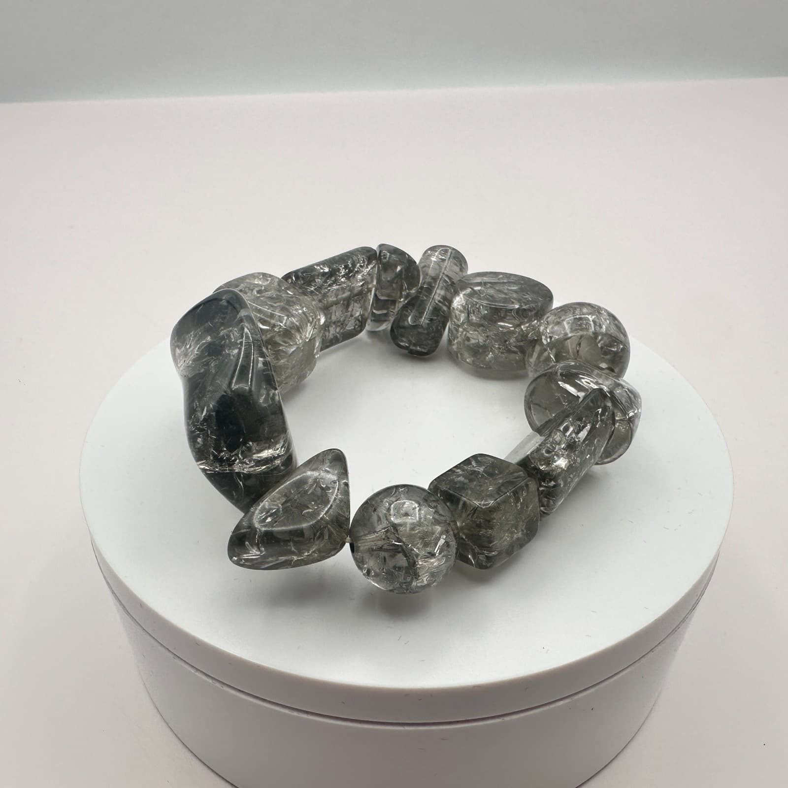 Vintage Y2K Smokey Grey Stretch Beaded Bracelet Women's Classic Fashion Jewelry - Thumbnail 2