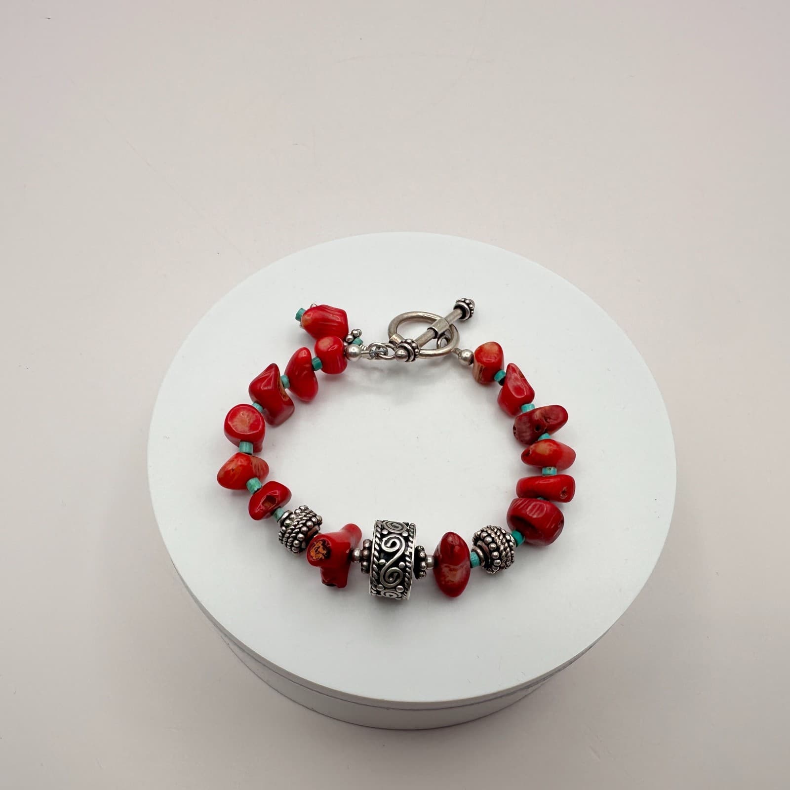 Vintage 90s Silver Tone Boho Red Beaded Bracelet Women's Classic Fashion Jewelry - Thumbnail 2