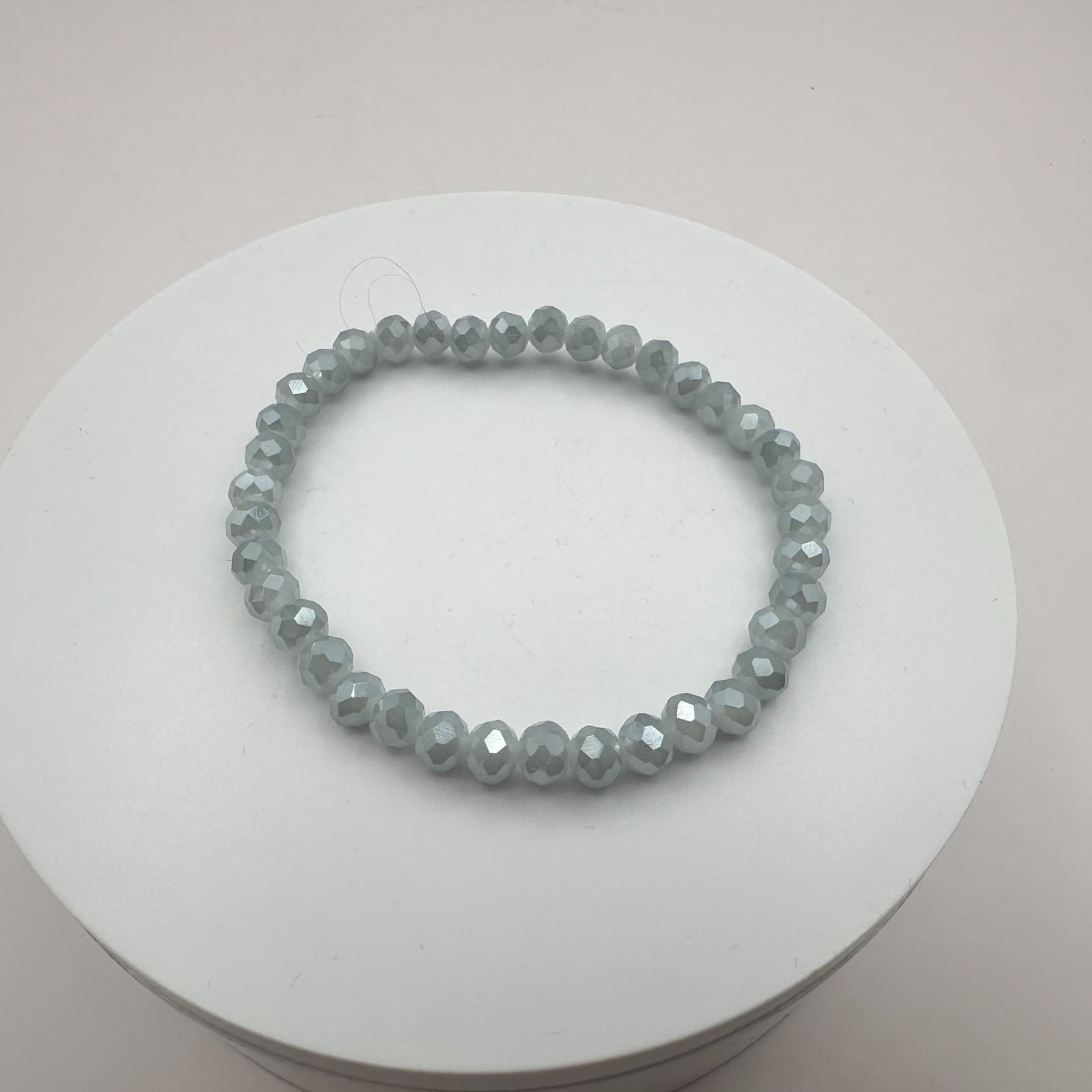 Vintage 90s Gray Faceted Glass Bead Stretch Bracelet Boho Stackable Jewelry - Thumbnail 2
