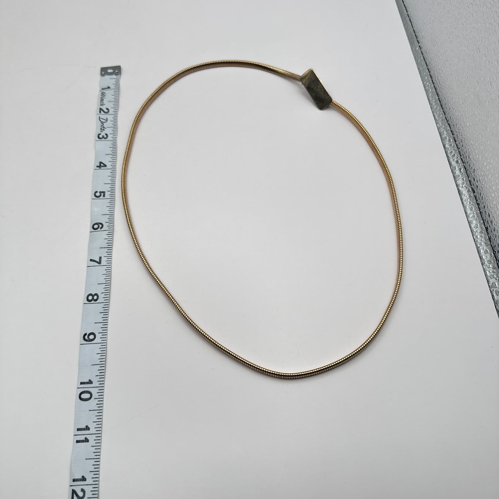 Vintage 70s Gold Tone Snake Chain Necklace Rectangular Accents Pendant Jewelry - Thumbnail 4