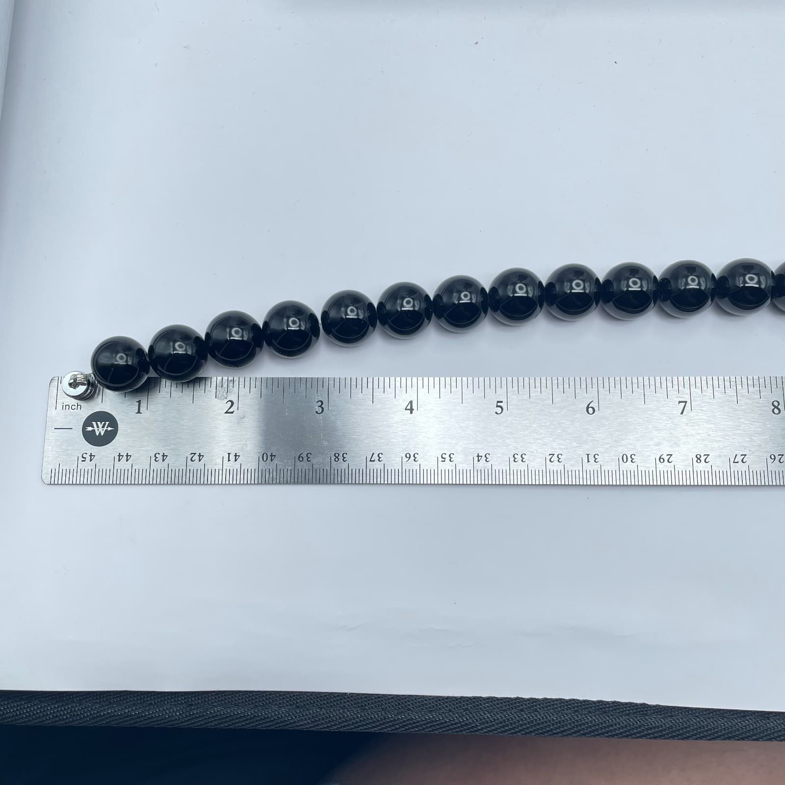 Vintage 90s Chunky Black Glass Bead Necklace Silver Tone Magnetic Clasp Jewelry - Thumbnail 6