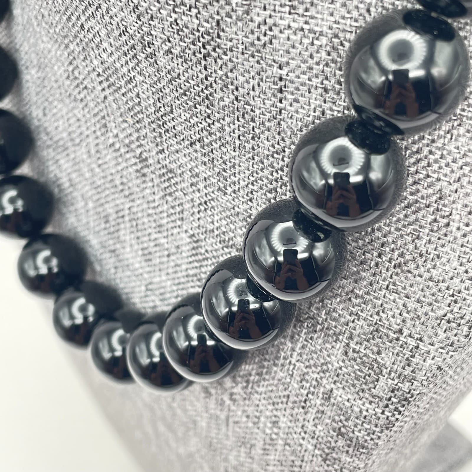 Vintage 90s Chunky Black Glass Bead Necklace Silver Tone Magnetic Clasp Jewelry - Thumbnail 4