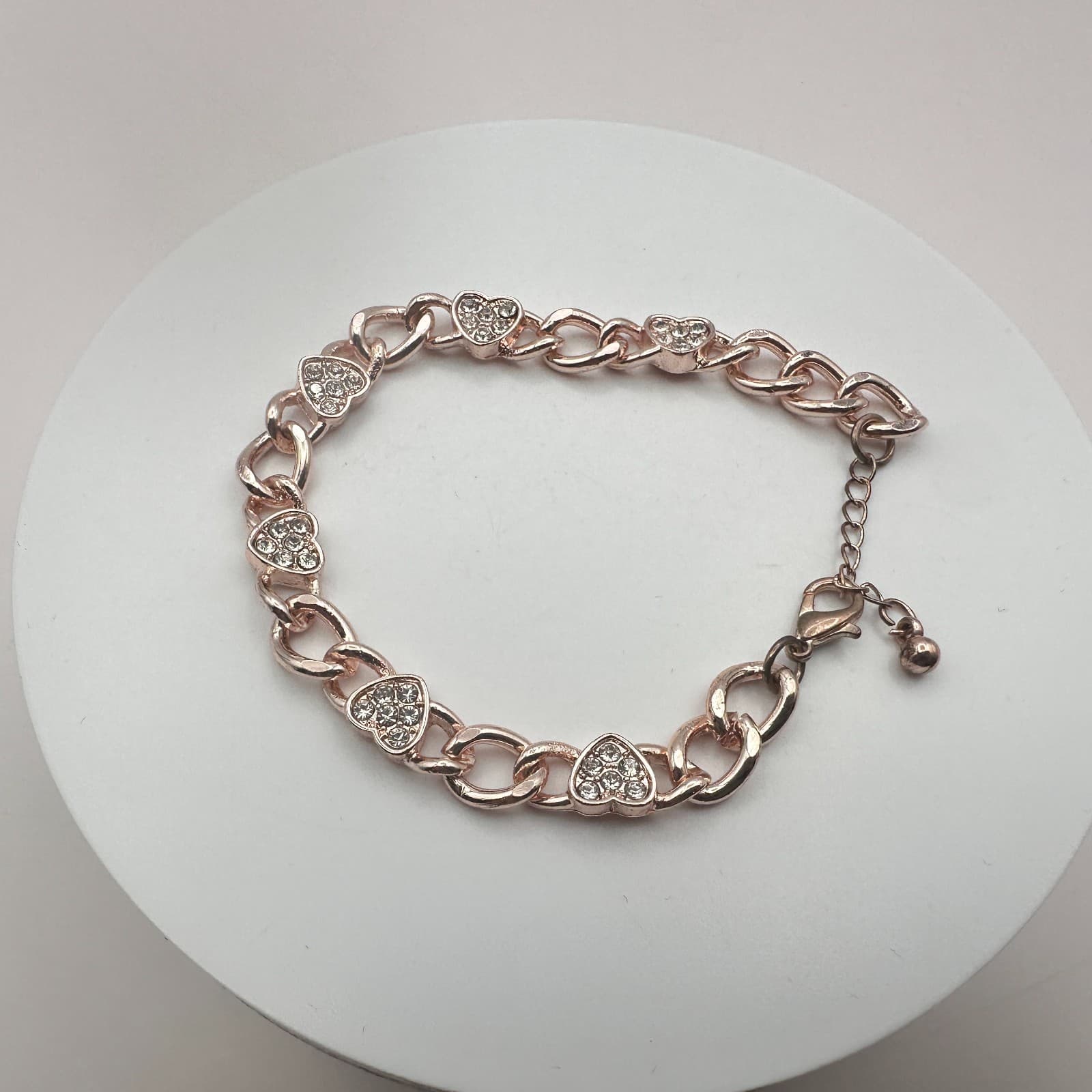 Vintage 90s Gold Tone Heart Link Bracelet Clear Glass Accents Romantic Jewelry - Thumbnail 2