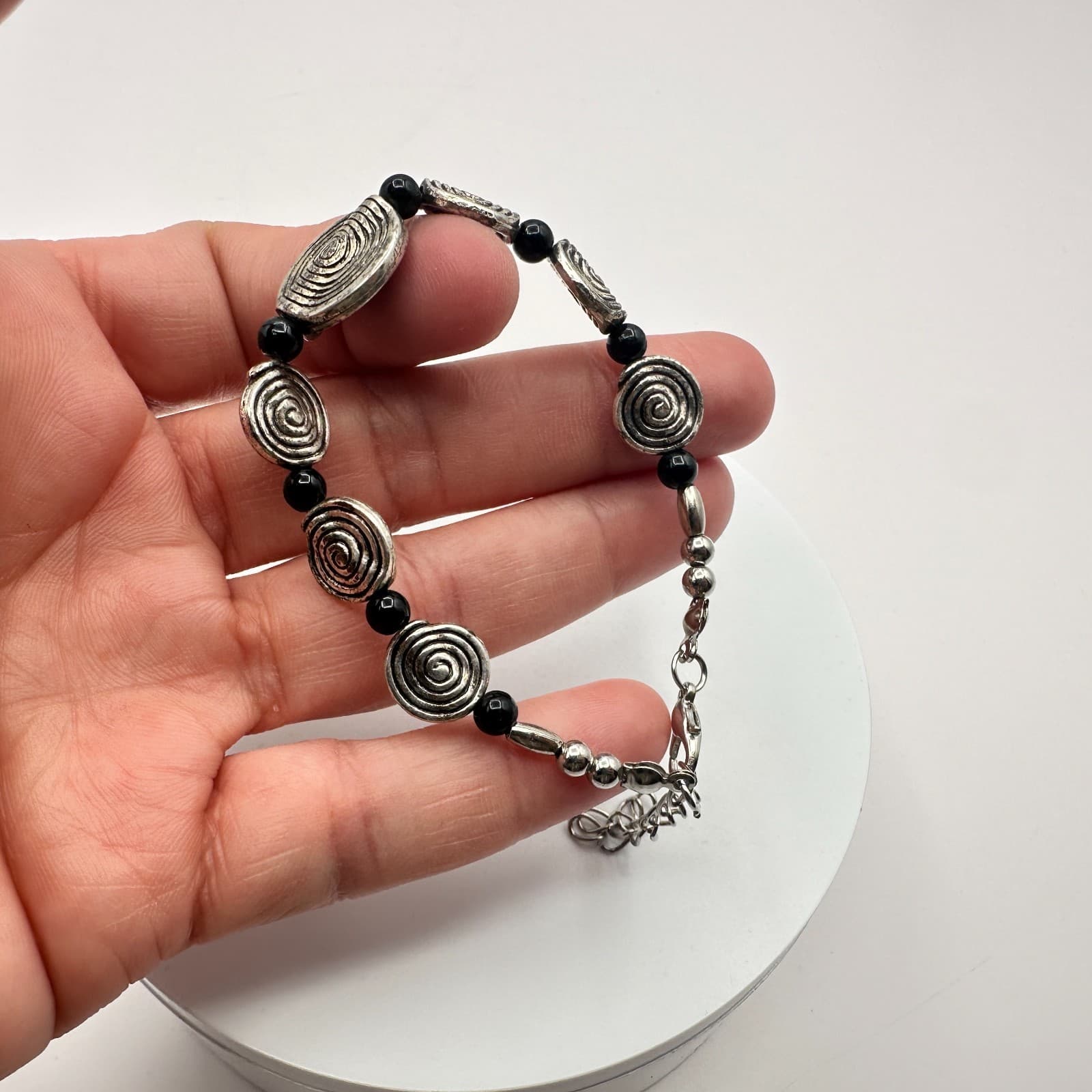 Vintage 90s Silver Tone Spiral Disc Bracelet's Black Bead Boho Women's Jewelry - Thumbnail 6