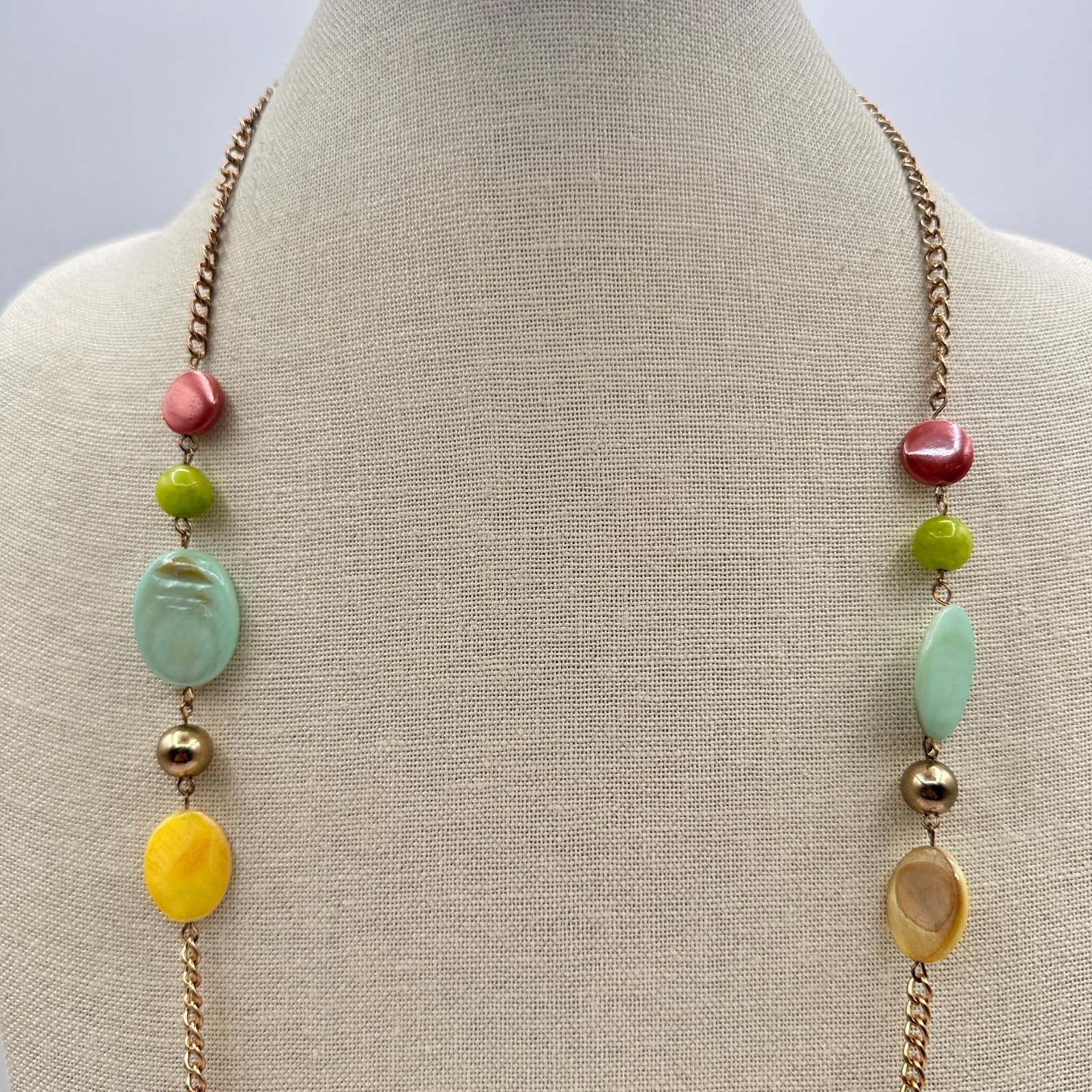 Vintage Y2K Womens Beaded Statement Necklace Iridescent Shell Accents Jewelry - Thumbnail 8