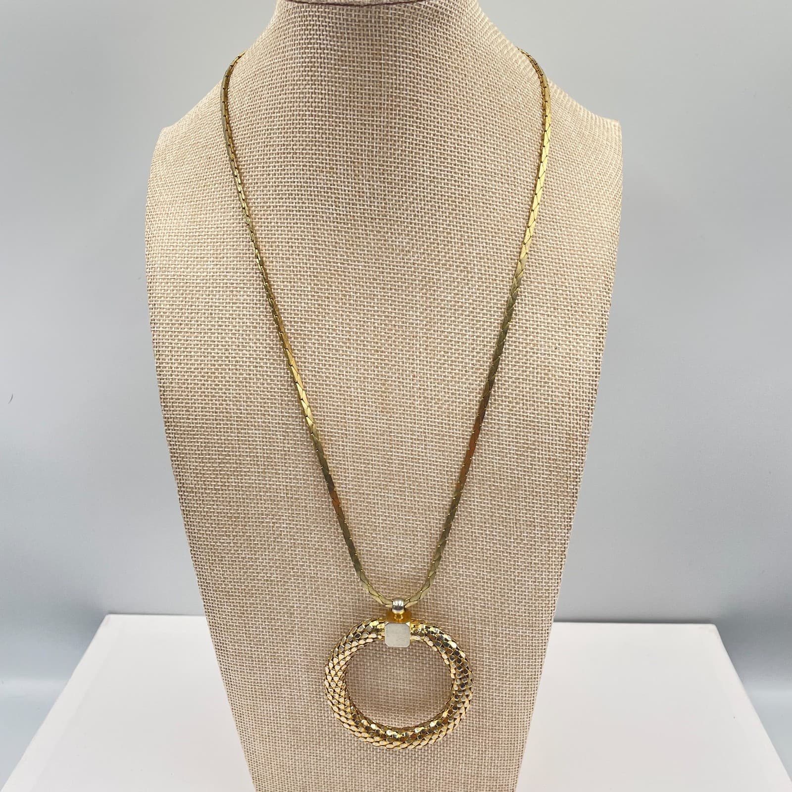 VTG Two-Tone Classic Omega Chain Mesh Circle Cyrah Pendant Push Lock Necklace - Image 1
