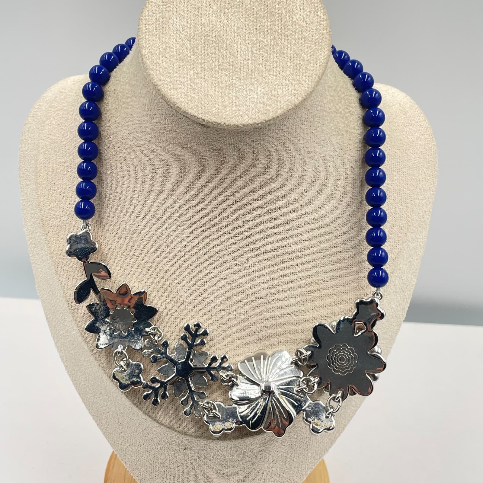 Lia Sophia "Full Bloom" Silver-Tone Blue Beads Floral Charms Statement Necklace - Thumbnail 6