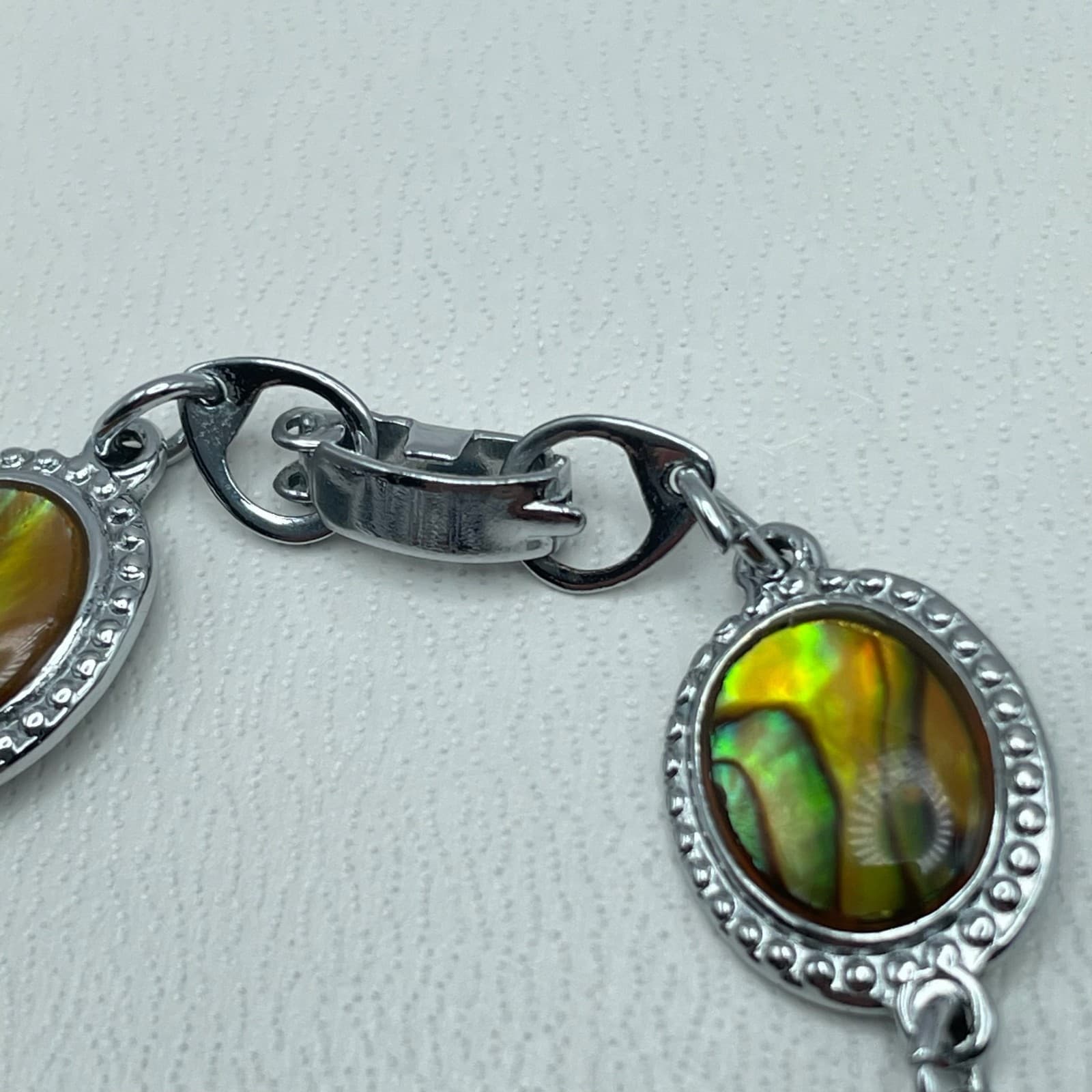 Vintage Y2K Faux Abalone Shell Bracelet Silver Tone Oval Link Statement Jewelry - Thumbnail 7