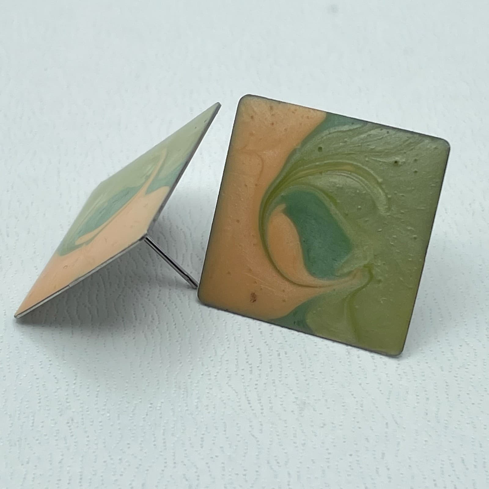 Vintage 80s Enamel Square Stud Earrings Abstract Green Tan Swirl Boho Statement - Thumbnail 8